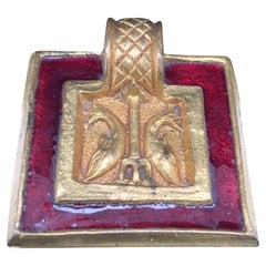 Colgante Piscis de bronce dorado y resina roja de Line Vautrin