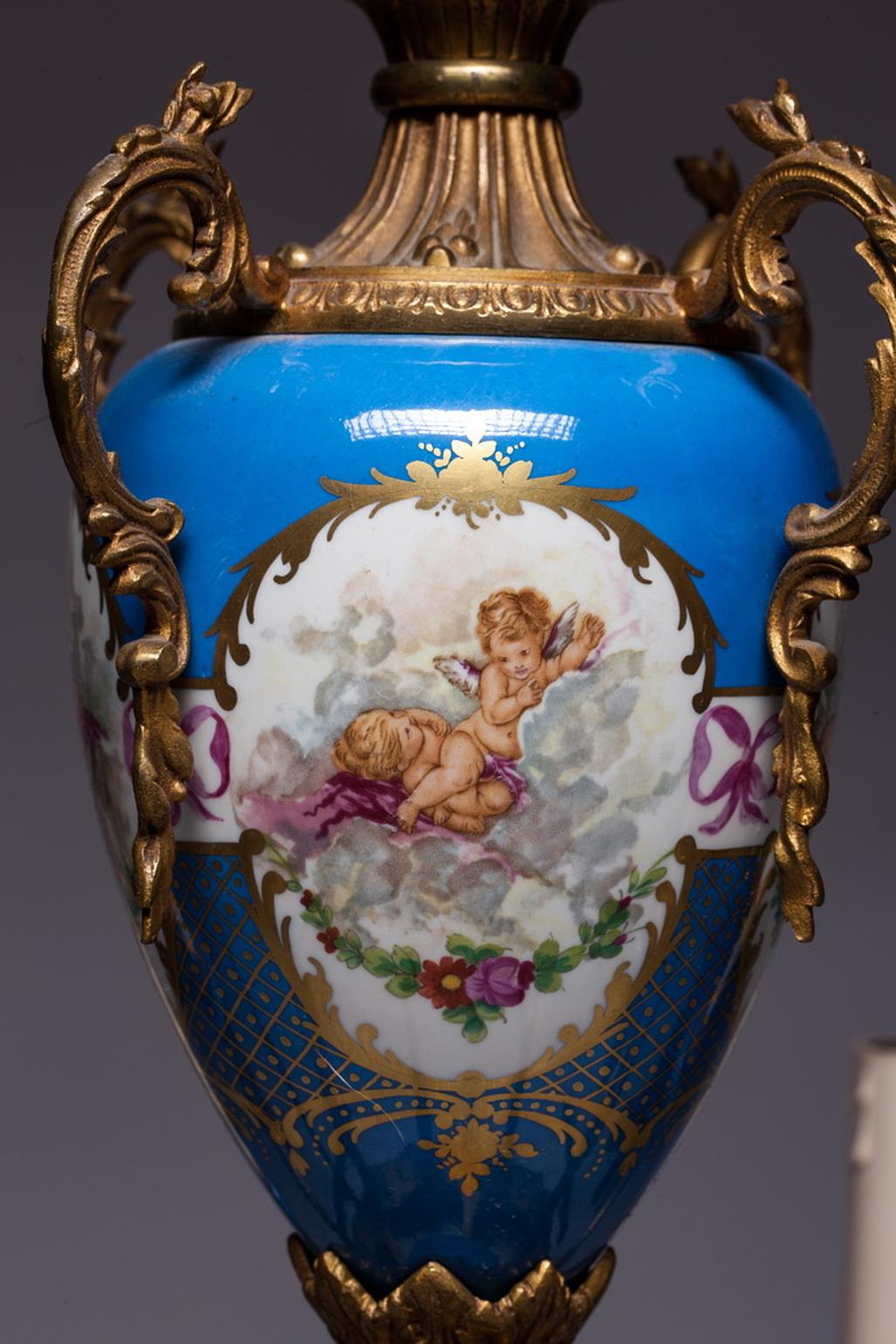 French Gilt Bronze and Sèvres Style Porcelain Celeste Blue 8-Light Chandelier For Sale