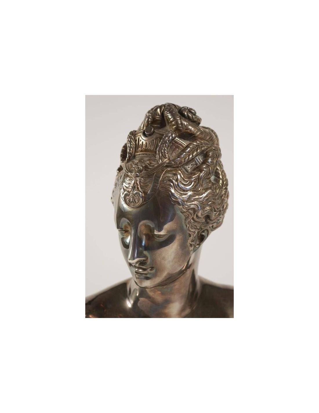 Napoléon III Buste de Diane en bronze doré et plaqué argent, 20e siècle en vente