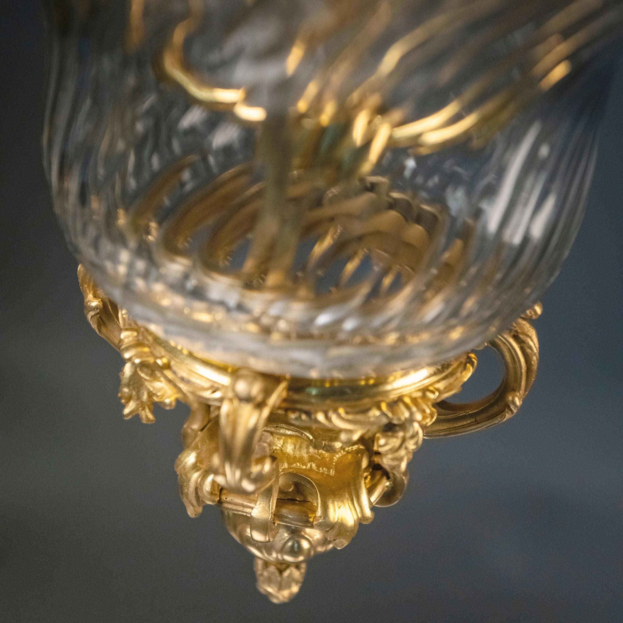 Gilt-Bronze and Spiral Moulded Glass Lantern Attributed to François Linke For Sale 3