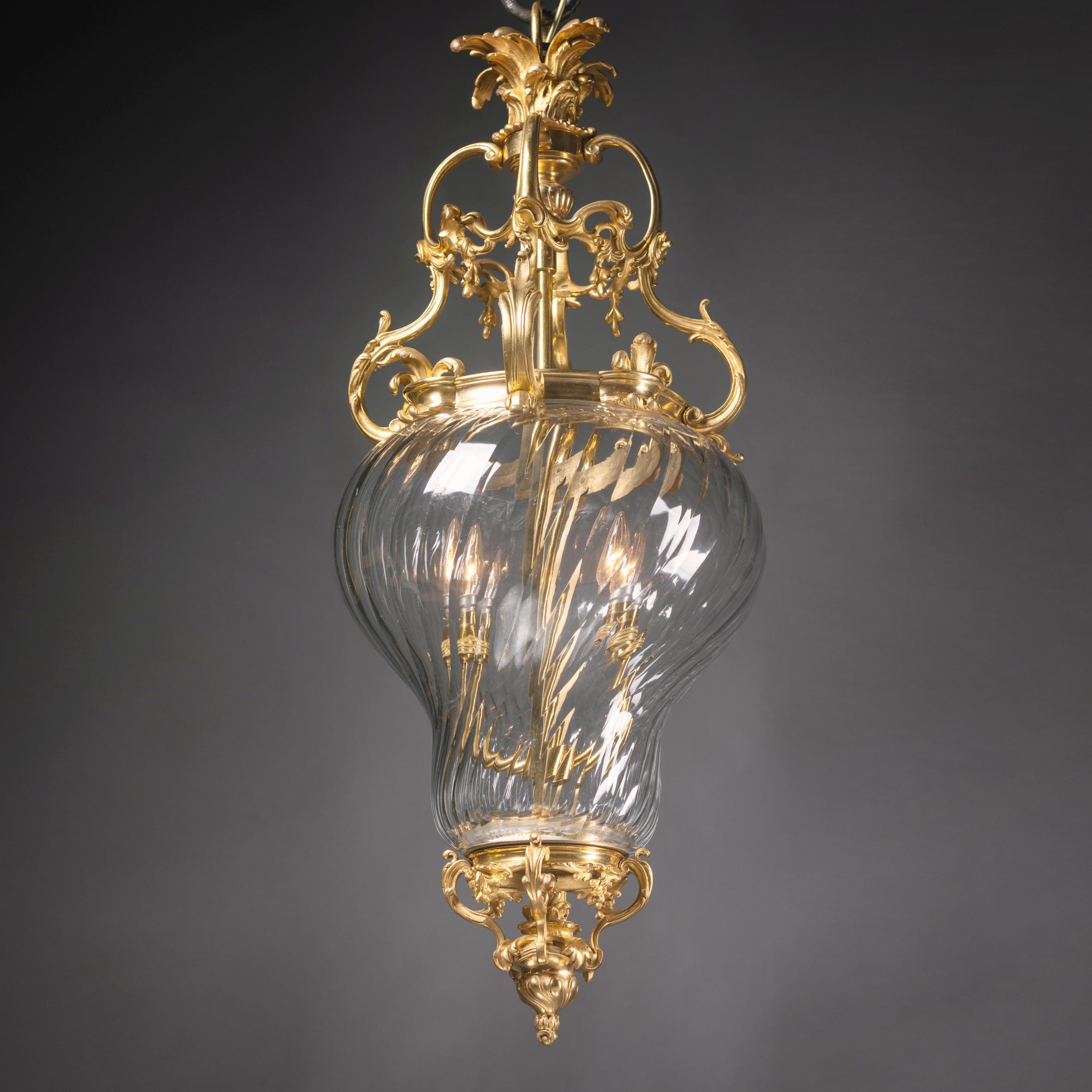 Gilt-Bronze and Spiral Moulded Glass Lantern Attributed to François Linke For Sale 4