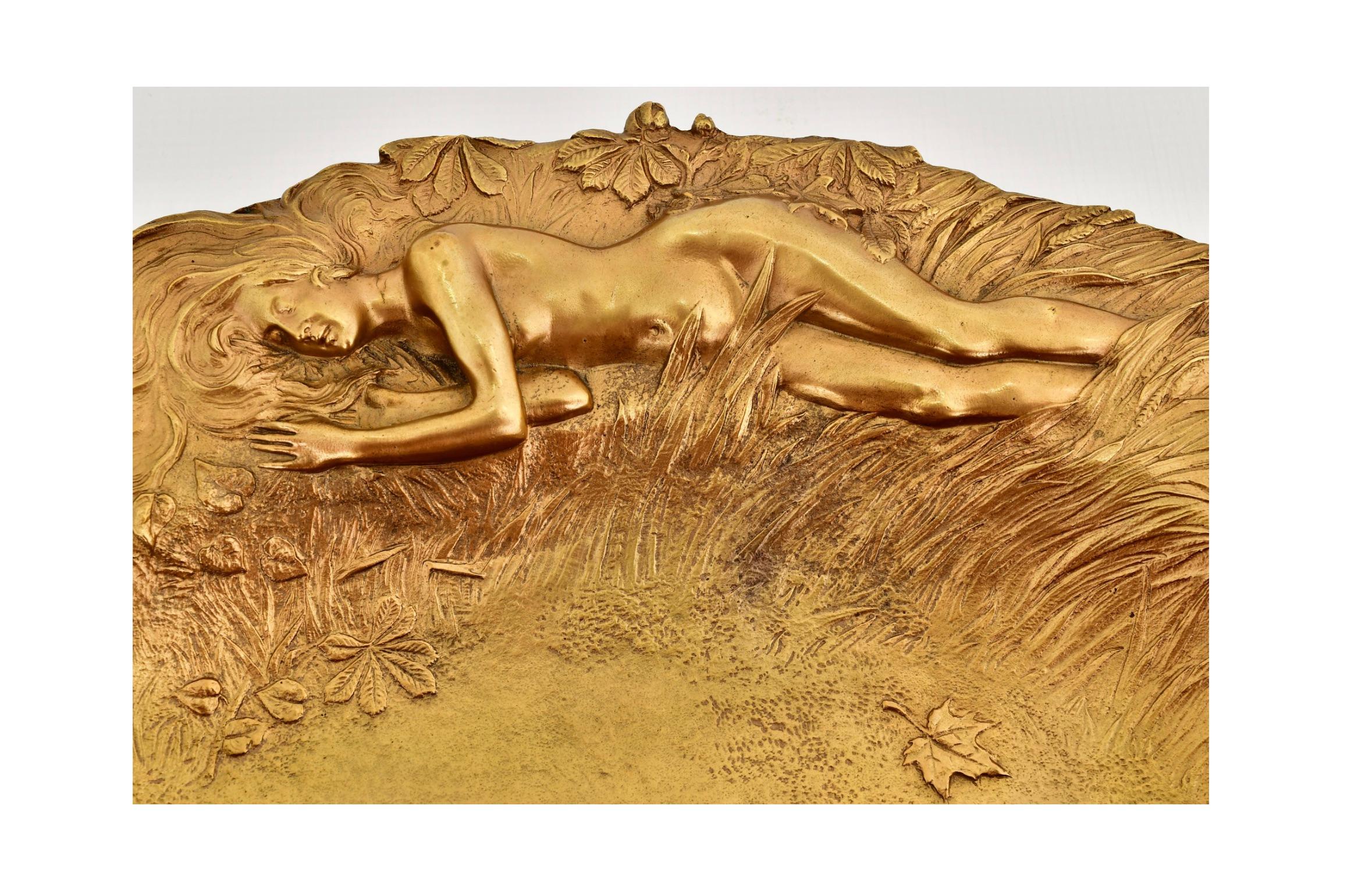 Vergoldete Bronze Jugendstil Figuraler Tafelaufsatz / Charles Korschann Französisch 1872-1943 (Art nouveau) im Angebot