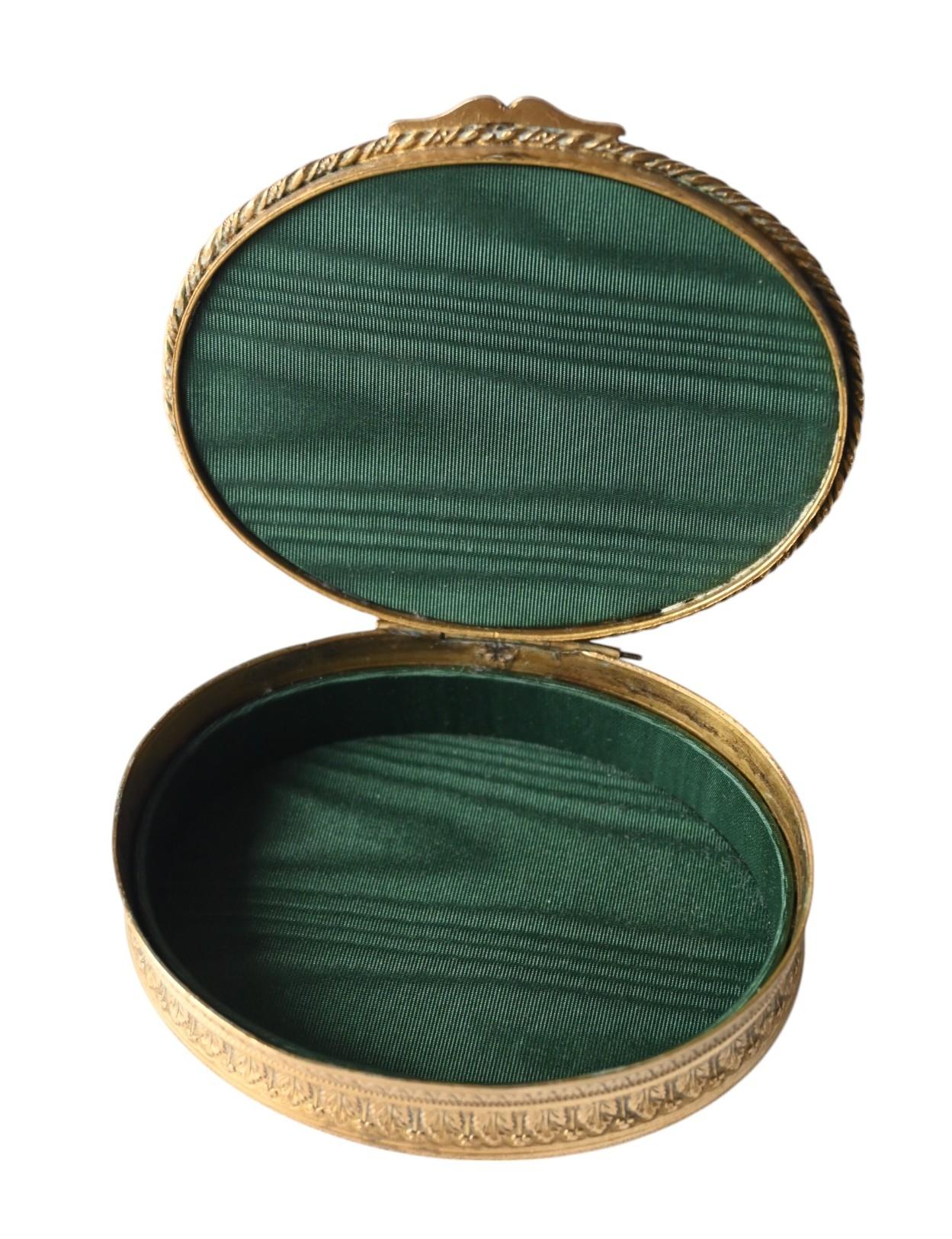Gilt Bronze Box With Miniature Of Napoleon Bonaparte, 19th Century en Bueno estado para la venta en Bilzen, BE