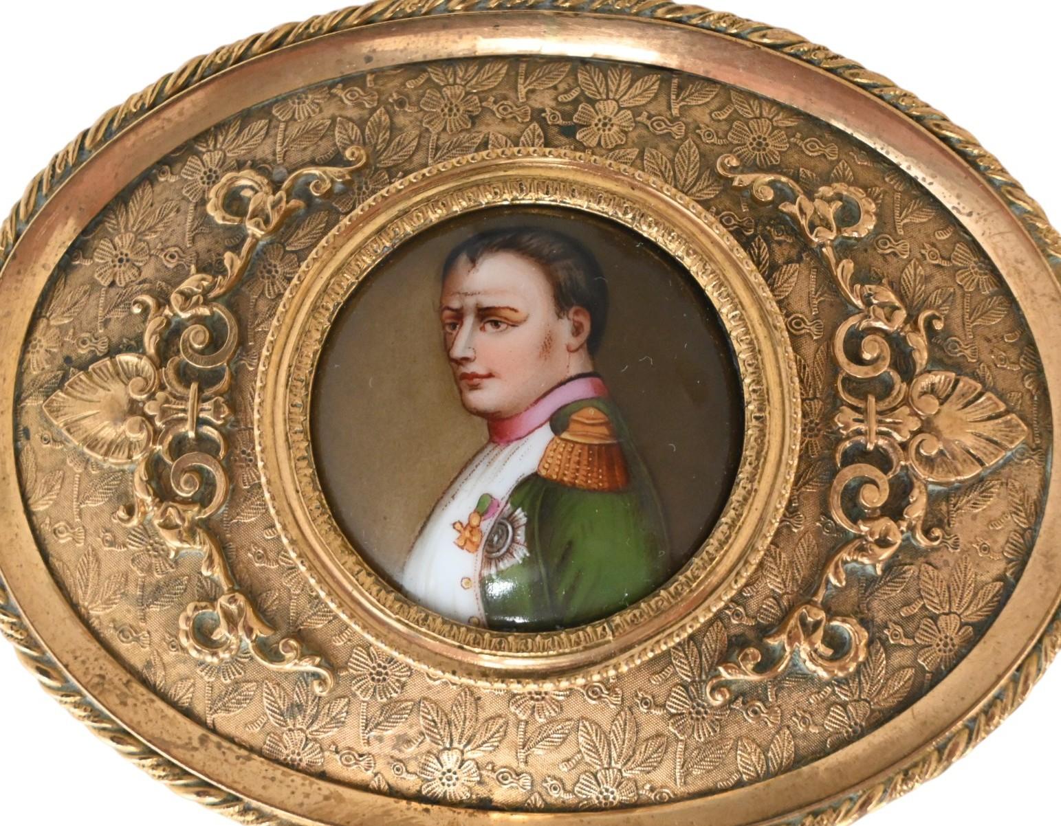 Gilt Bronze Box With Miniature Of Napoleon Bonaparte, 19th Century siglo XIX en venta