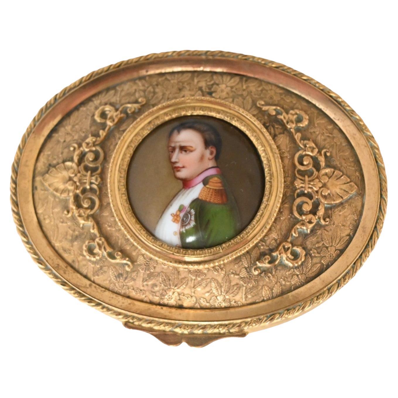 Gilt Bronze Box With Miniature Of Napoleon Bonaparte, 19th Century en venta