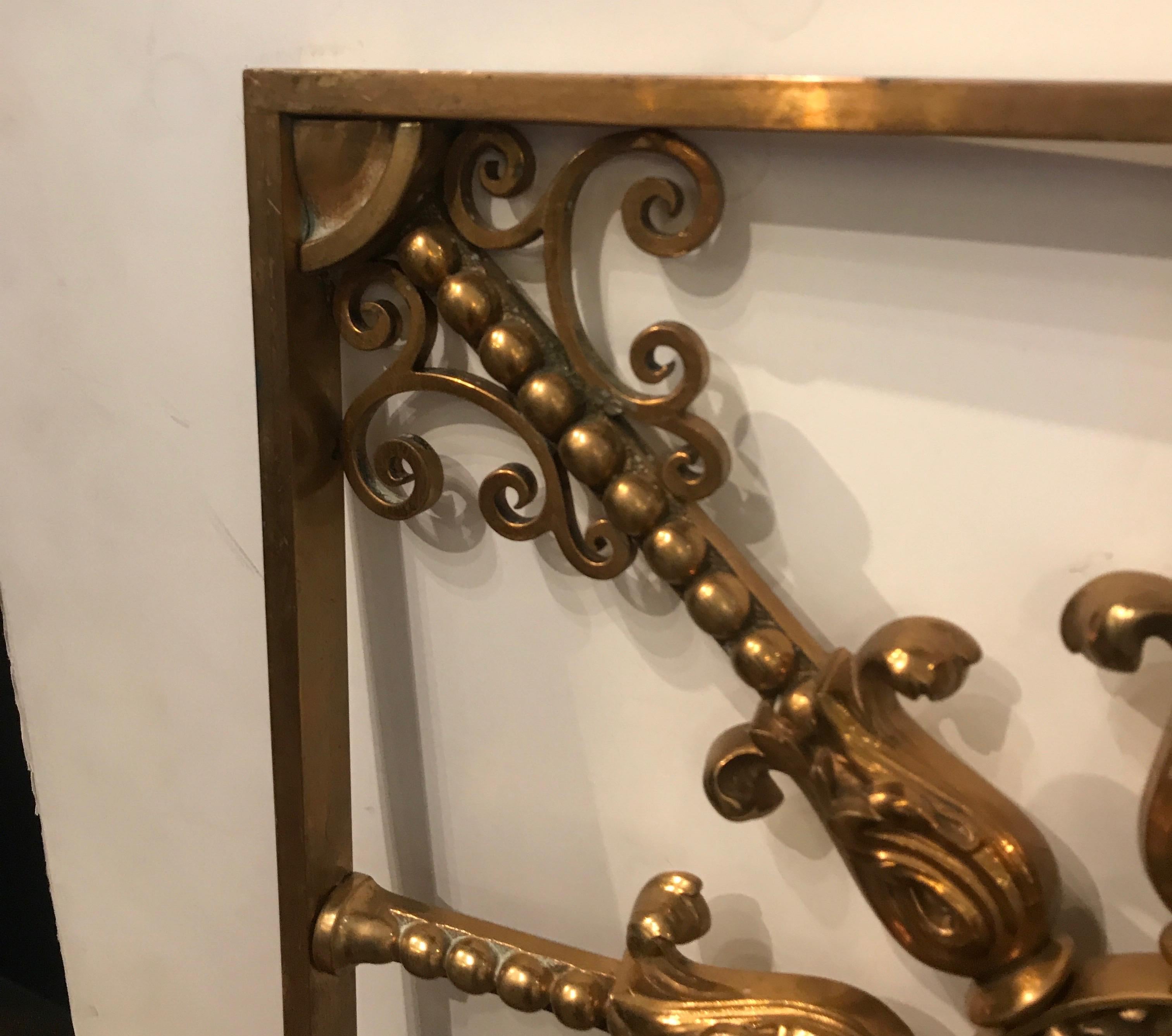 Vergoldete Bronze-Beaux-Arts-Architekturtafeln (Spätes 19. Jahrhundert) im Angebot
