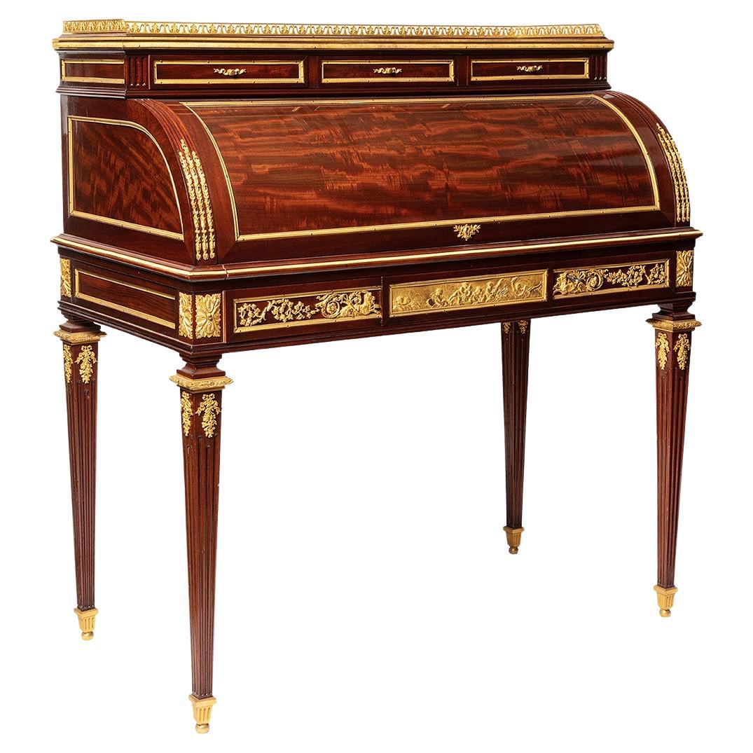 Mueble francés del siglo XIX Bureau a cilindro de bronce dorado de A. Chevrie