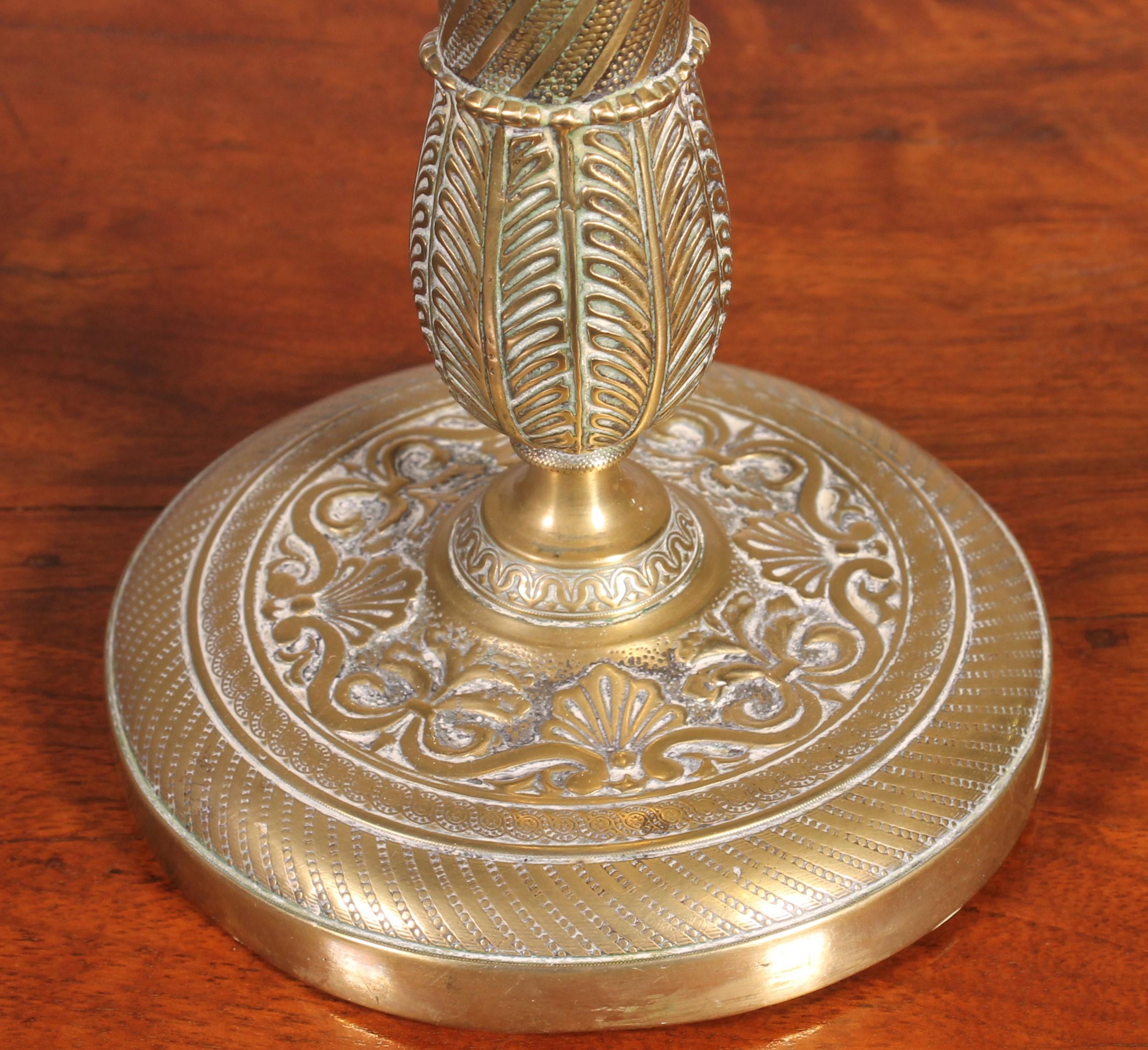 Candeliere in bronzo dorato, periodo Impero, inizio XIX secolo in vendita 1