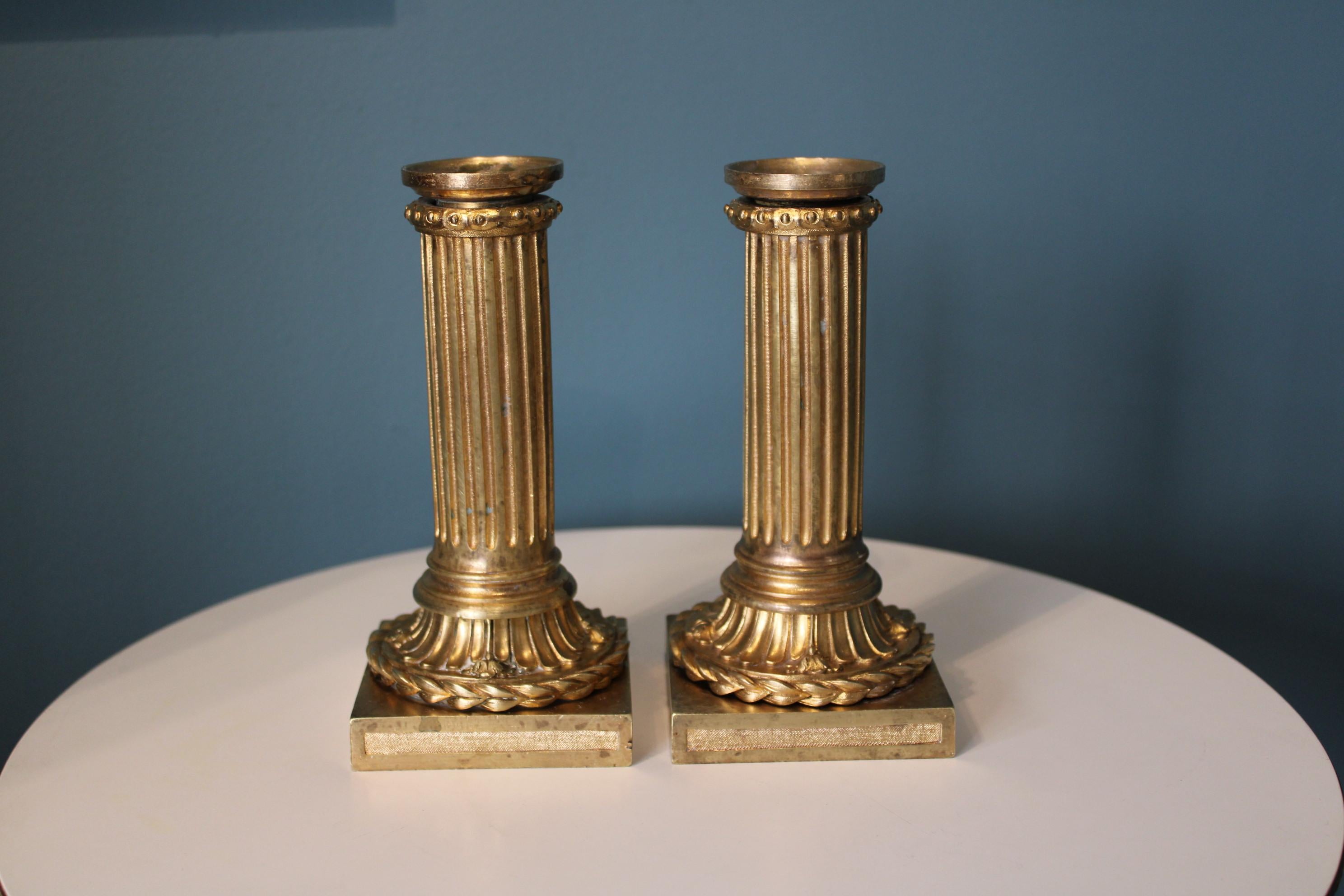 Chiseled gilt bronze candlesticks
19th century.