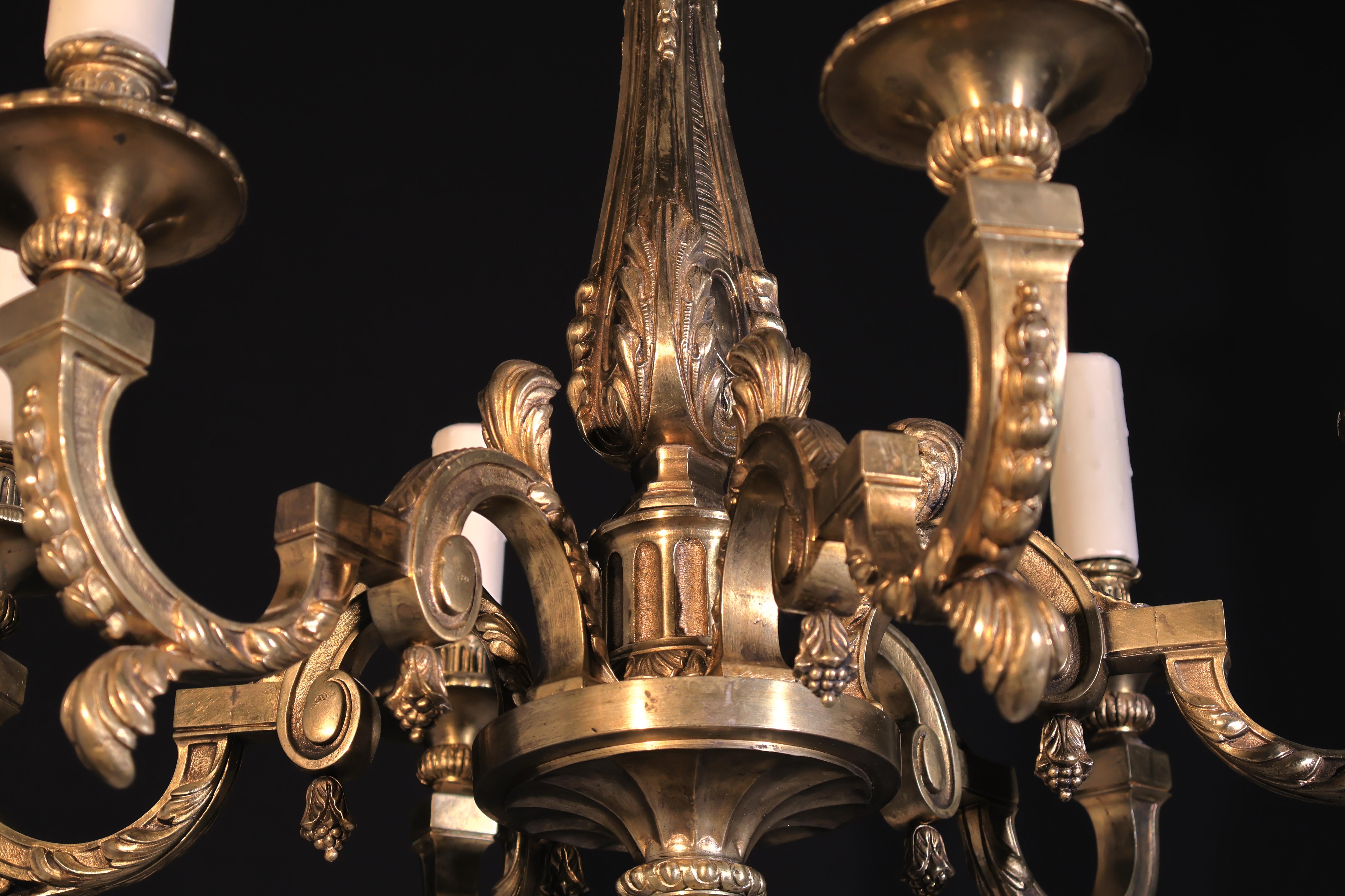 A Fine & Elegant Gilt Bronze Chandelier in the Regence taste. 
France, circa 1910
Dimensions: Height  28