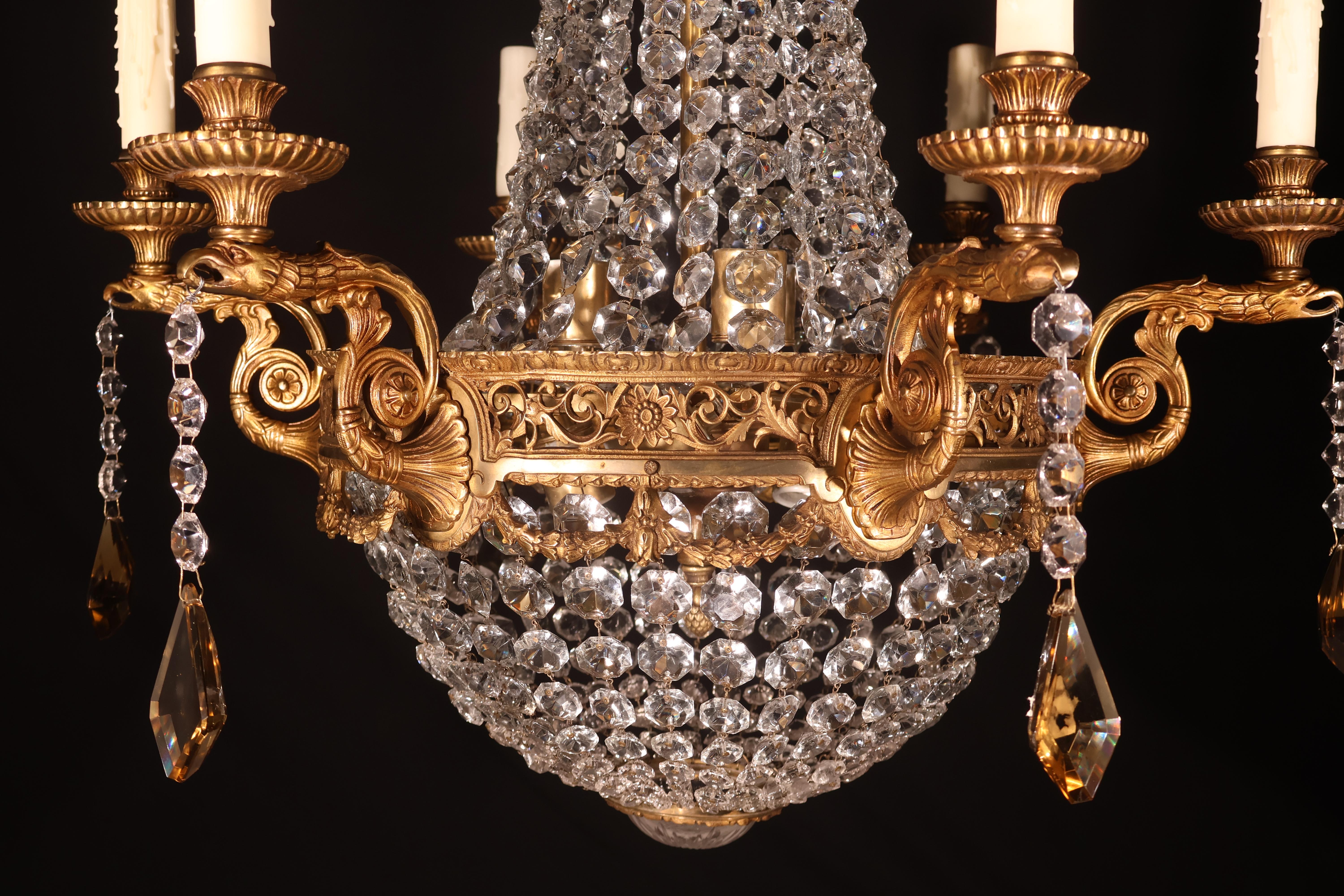 Luigi XVI Bronzo dorato e lampadario in vendita