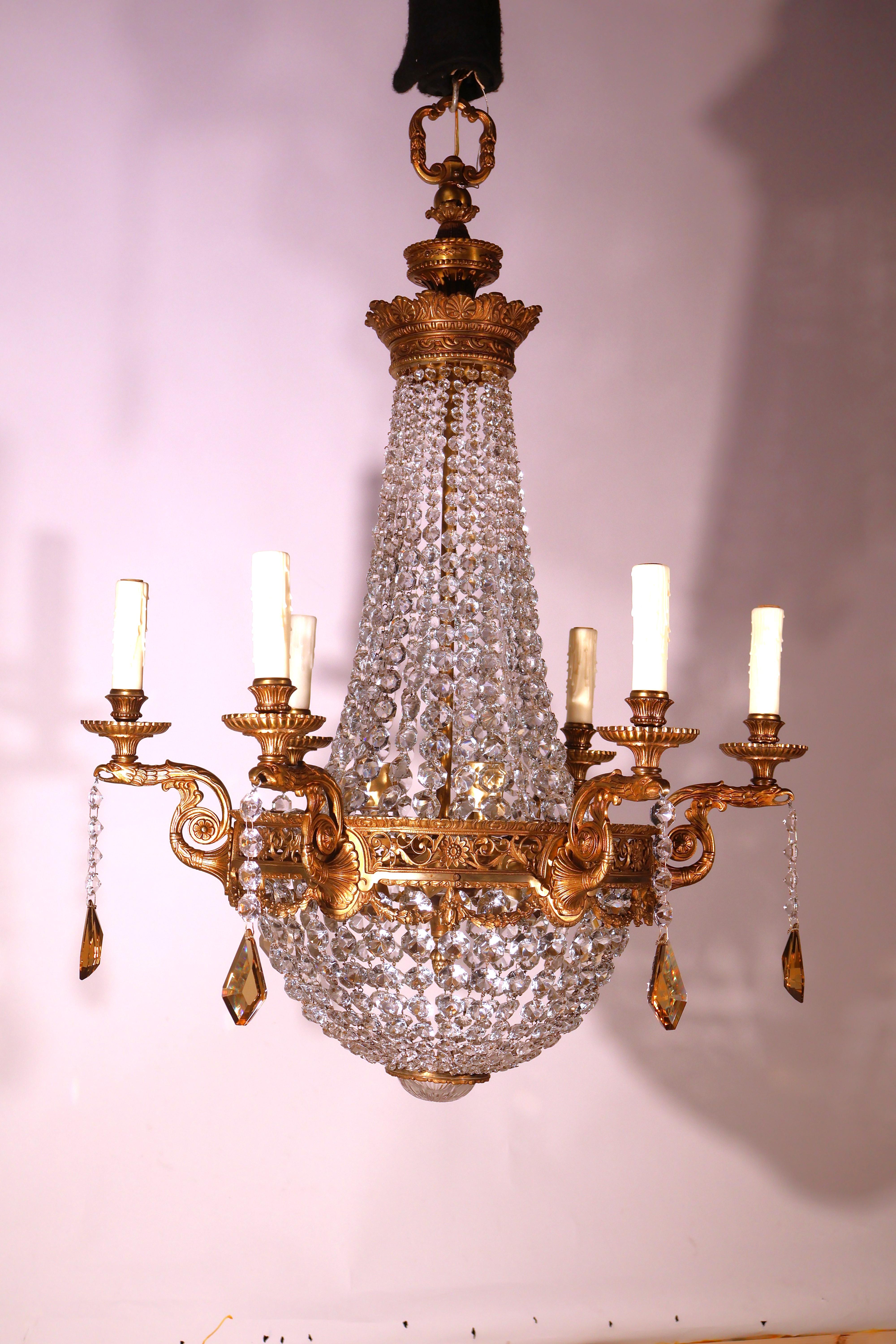 Bronzo dorato e lampadario in vendita 1