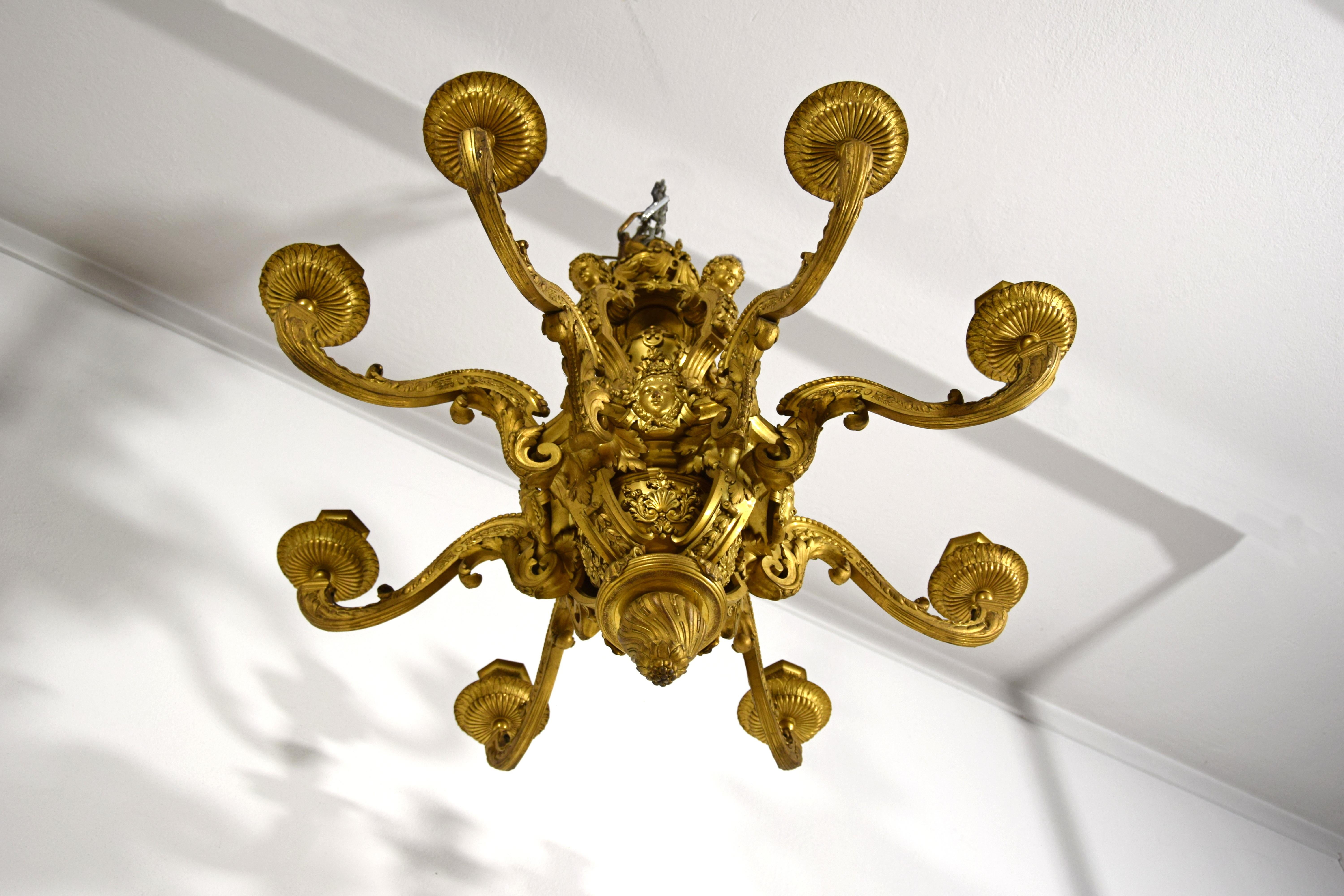 Araña de Bronce Dorado, Francia, Estilo Régence, Segunda Mitad del Siglo XIX en venta 11