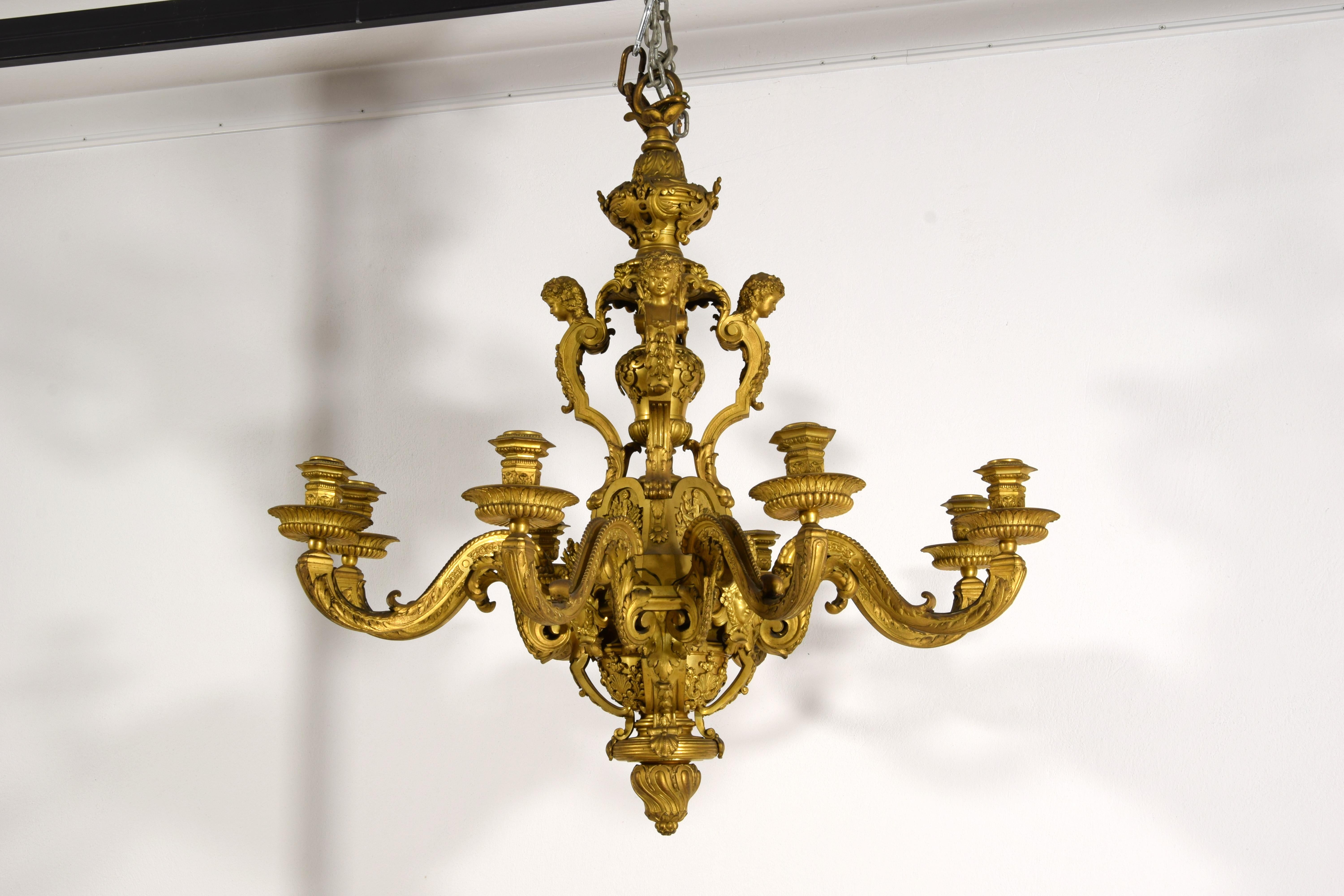 Araña de Bronce Dorado, Francia, Estilo Régence, Segunda Mitad del Siglo XIX Luis XIV en venta