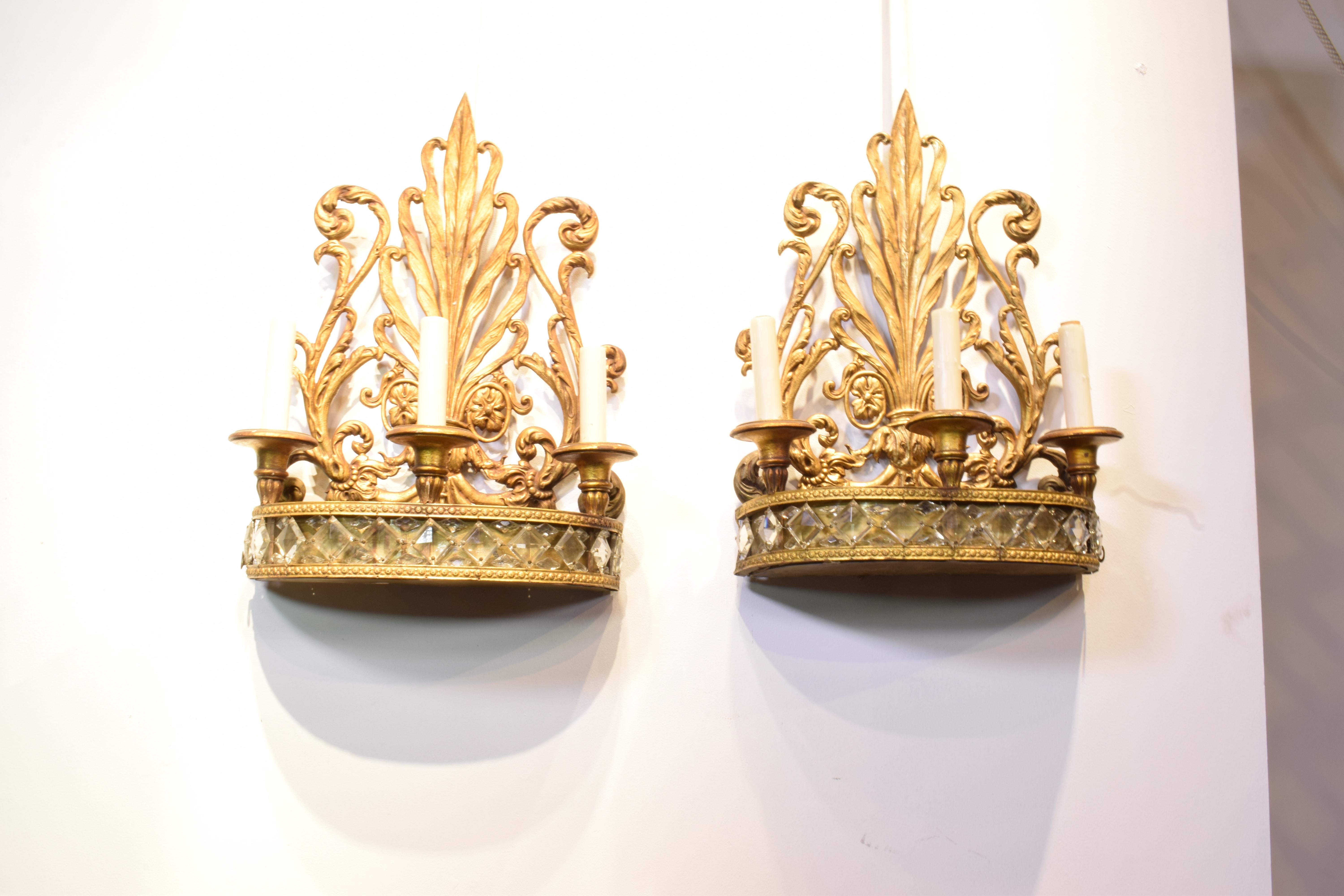 Vergoldeter Bronze-Kronleuchter, ursprünglich für Kerzen im Angebot 10