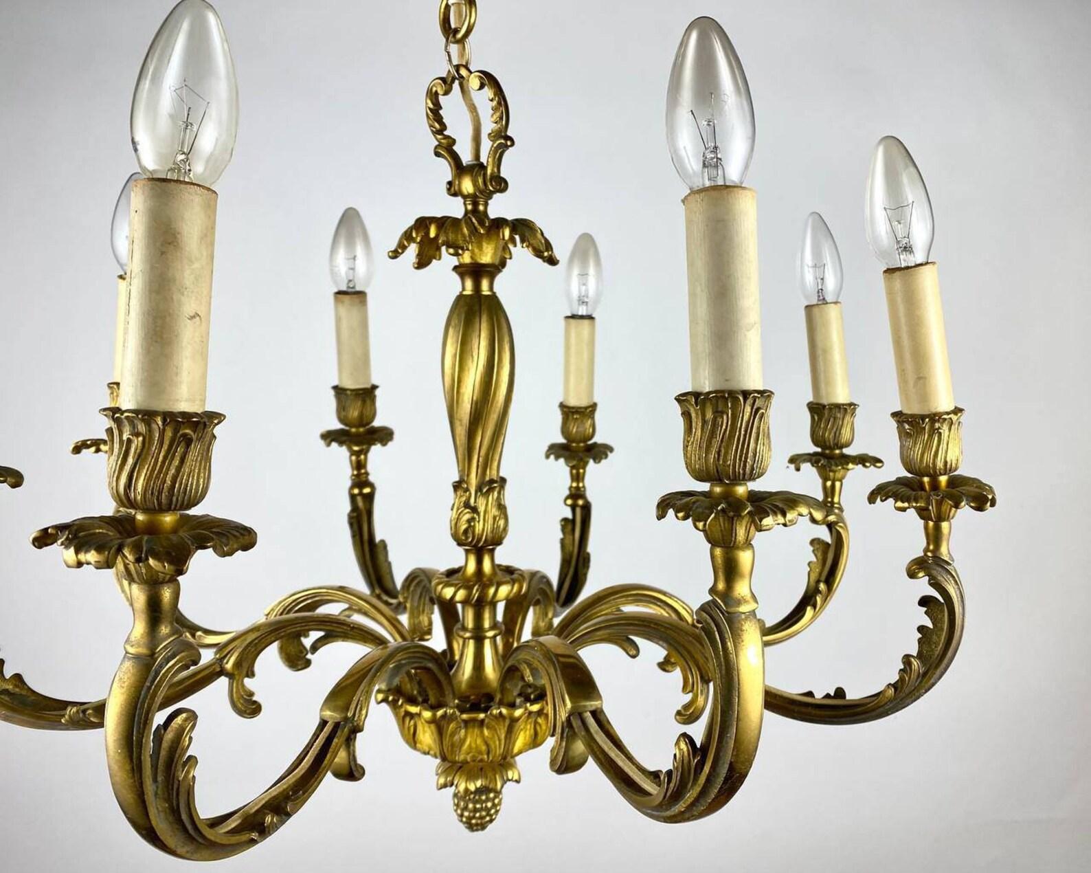 Very beautiful bronze chandelier. 

France. Vintage. 20th century. 

The material of manufacture of this chandelier is a real 100% BRONZE, which is valued all over the world and is characterized by increased strength, corrosion resistance and