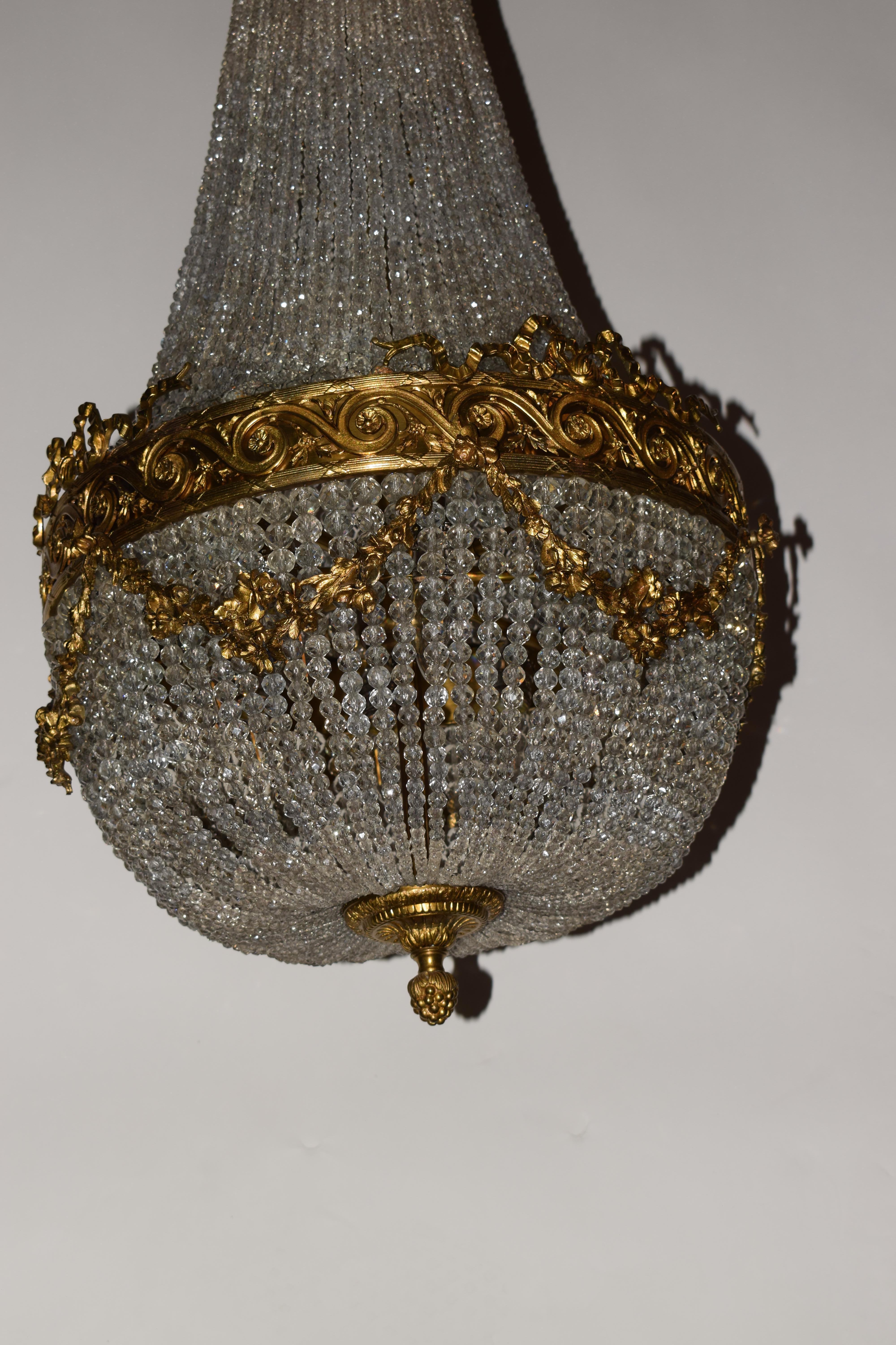 Vergoldeter Kronleuchter „Basket“ aus Bronze und Kristall im Angebot 9
