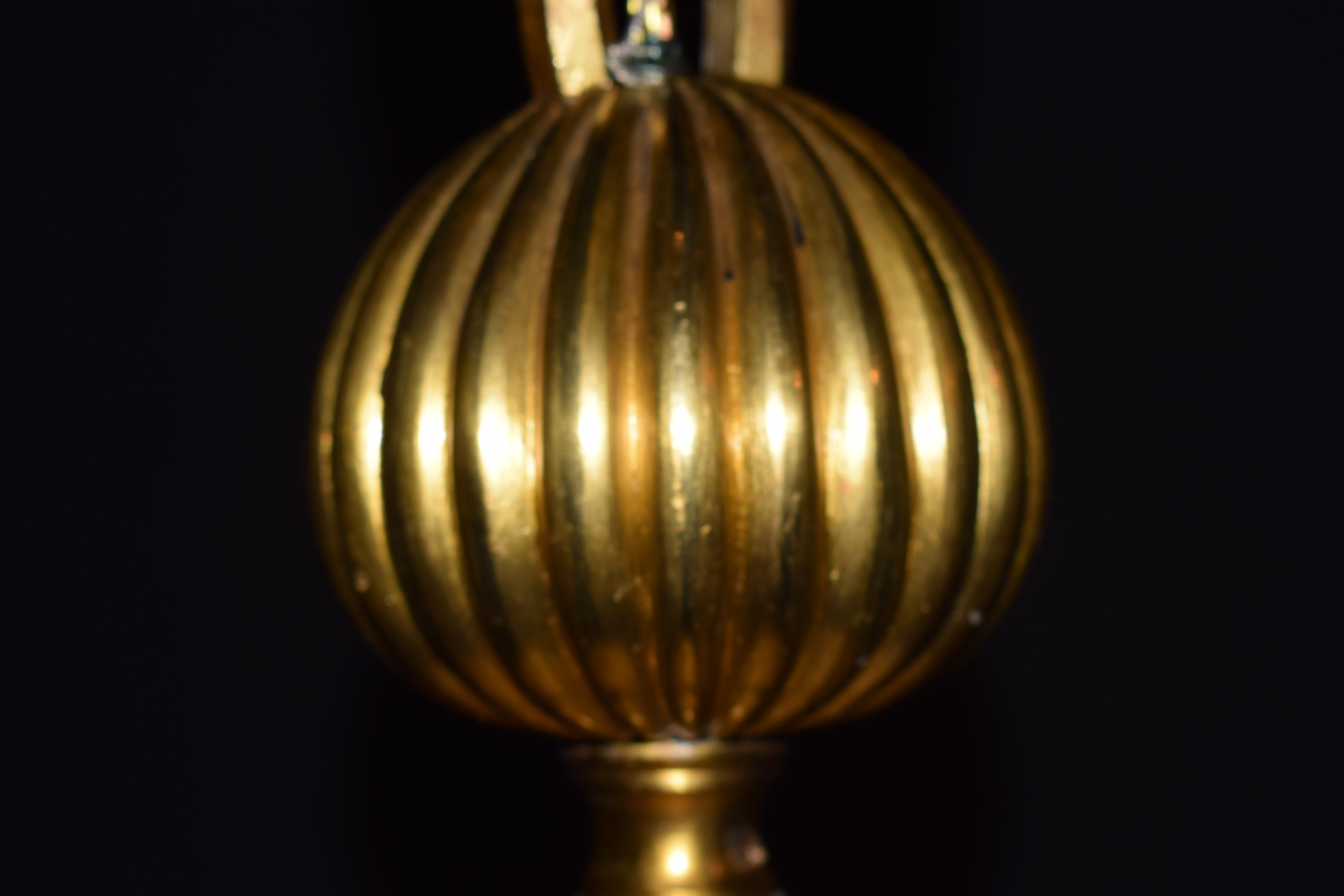Vergoldeter Kronleuchter „Basket“ aus Bronze und Kristall im Angebot 1