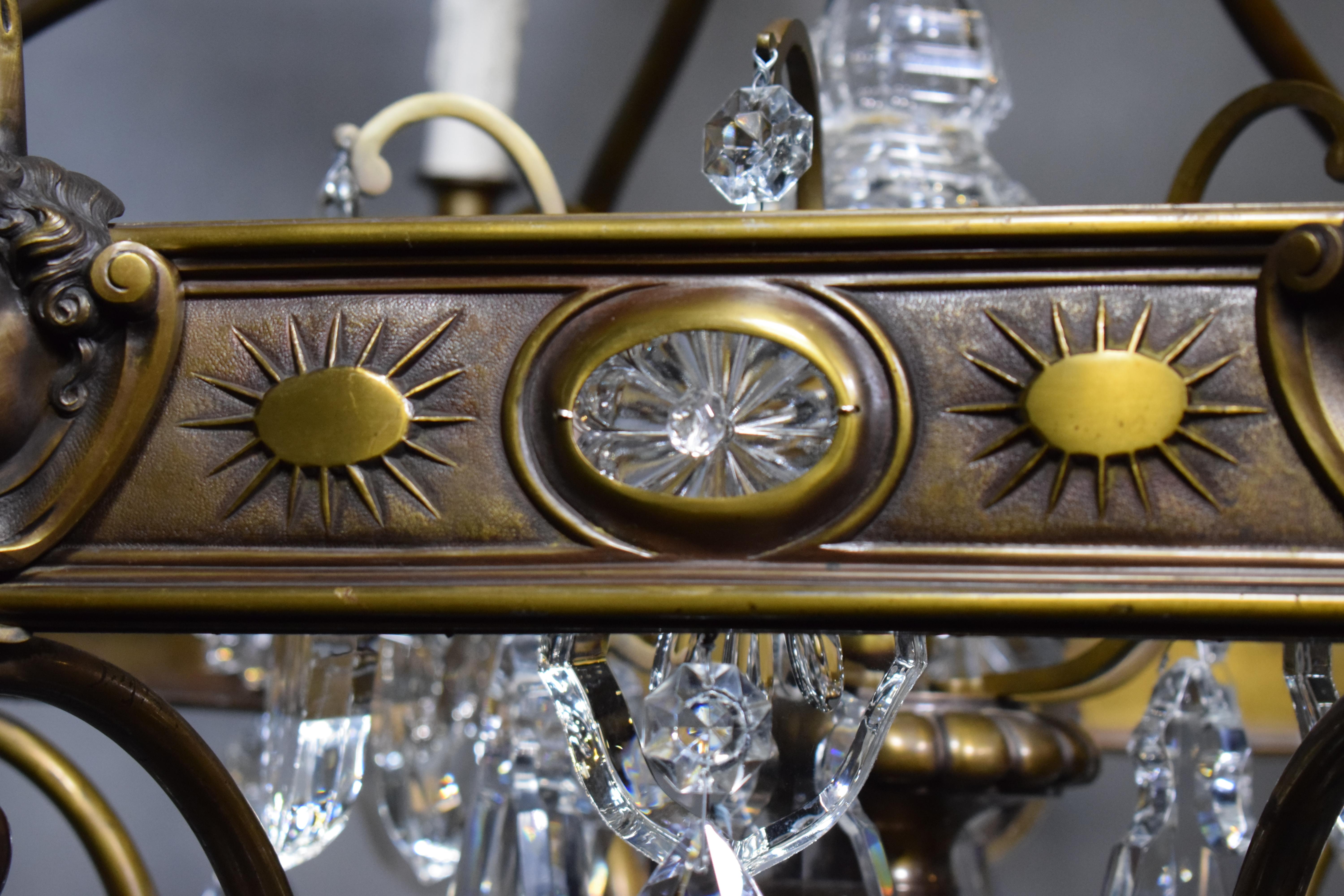 Vergoldeter Kronleuchter aus Bronze und Kristall im Angebot 2