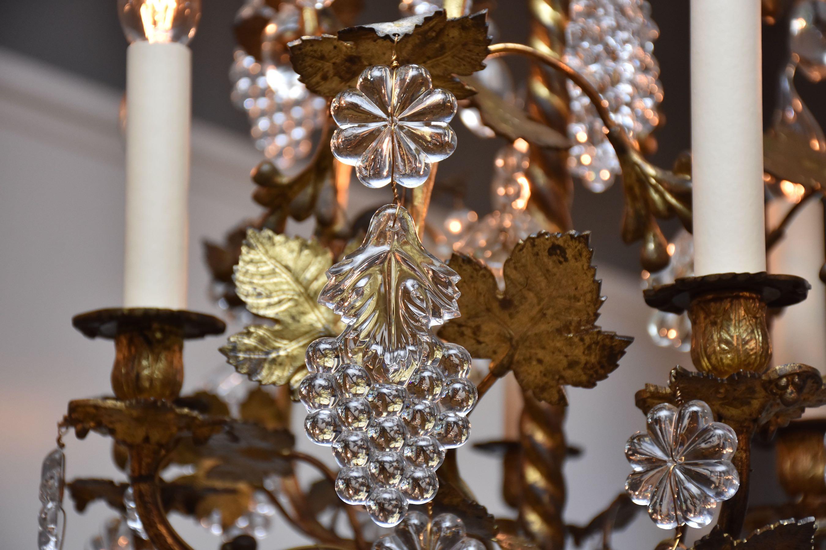 Vergoldete Bronze Kristall Französisch Kronleuchter  im Angebot 3