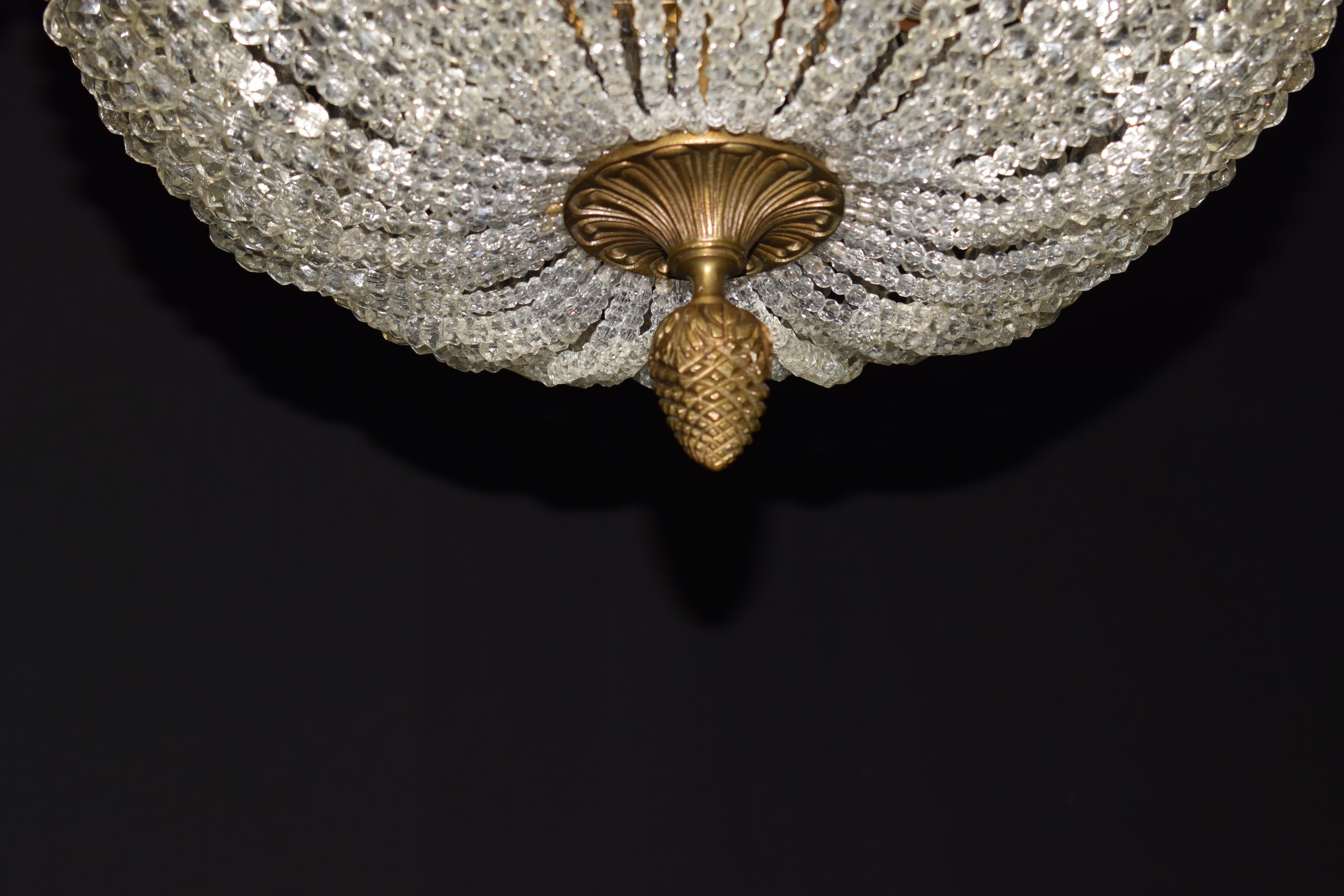Début du 20ème siècle Pendentif en bronze doré et cristal en vente
