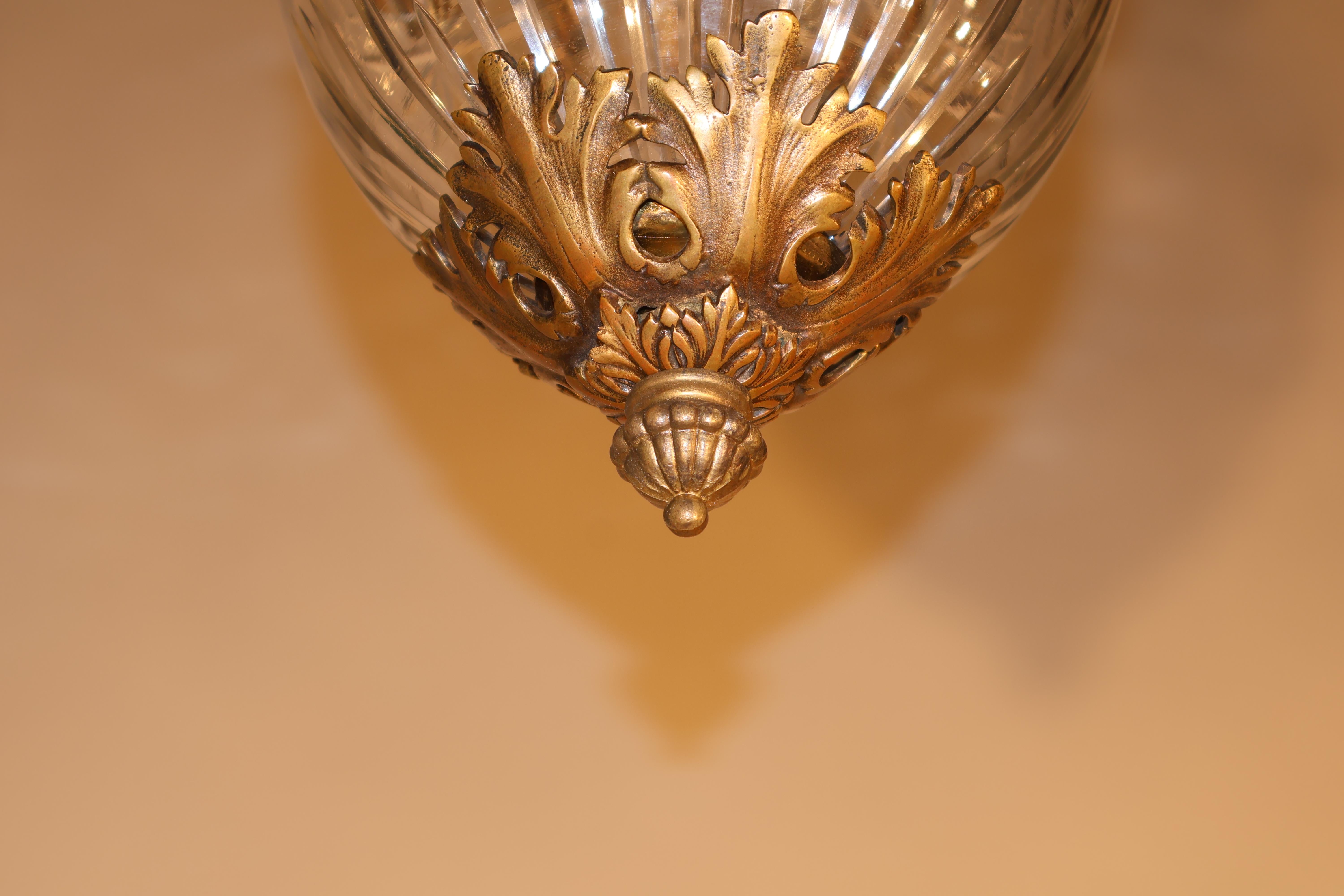 Globo in bronzo dorato e cristallo tagliato in vendita 2