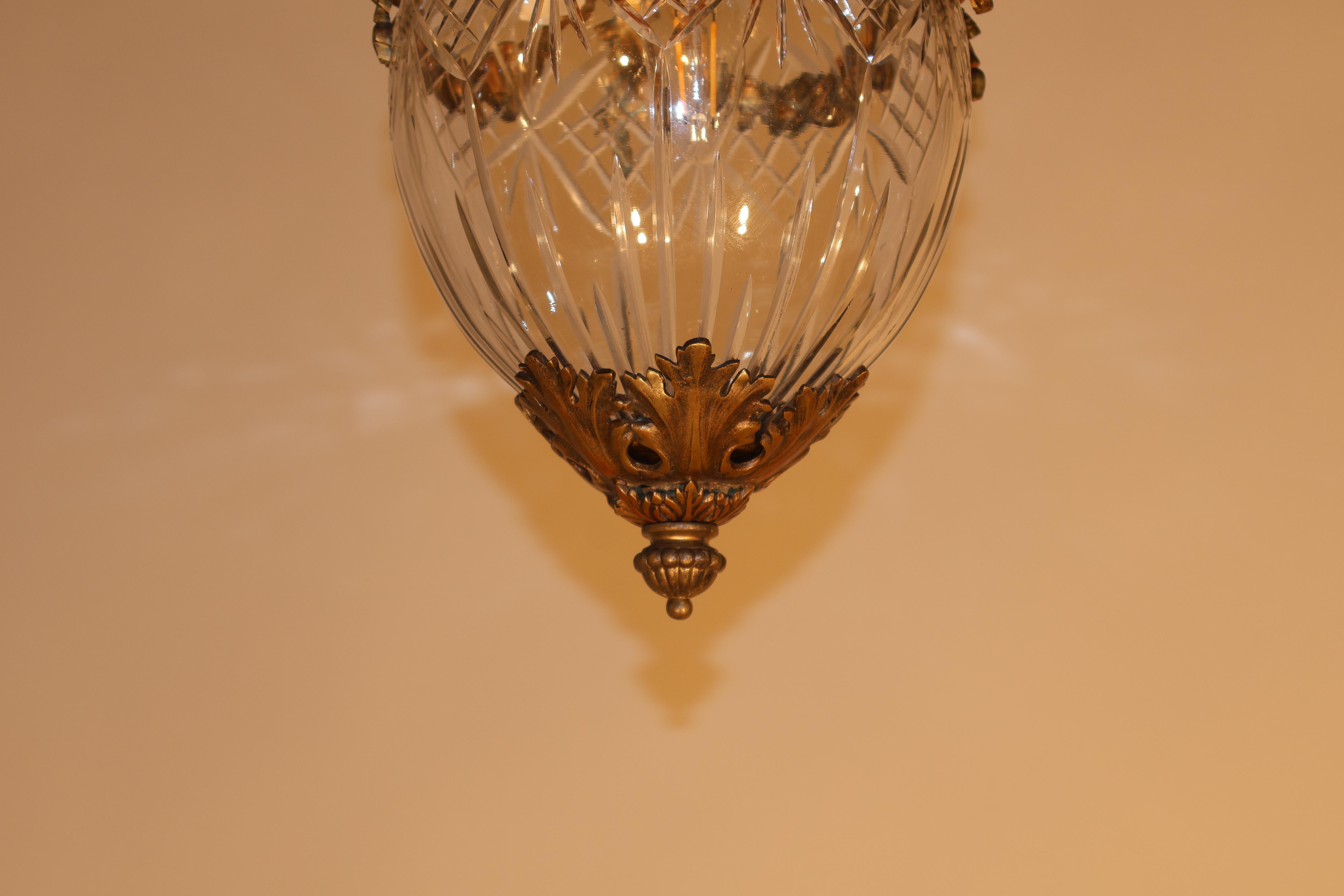 Gilt Bronze & Cut Crystal Globe In Good Condition For Sale In Atlanta, GA