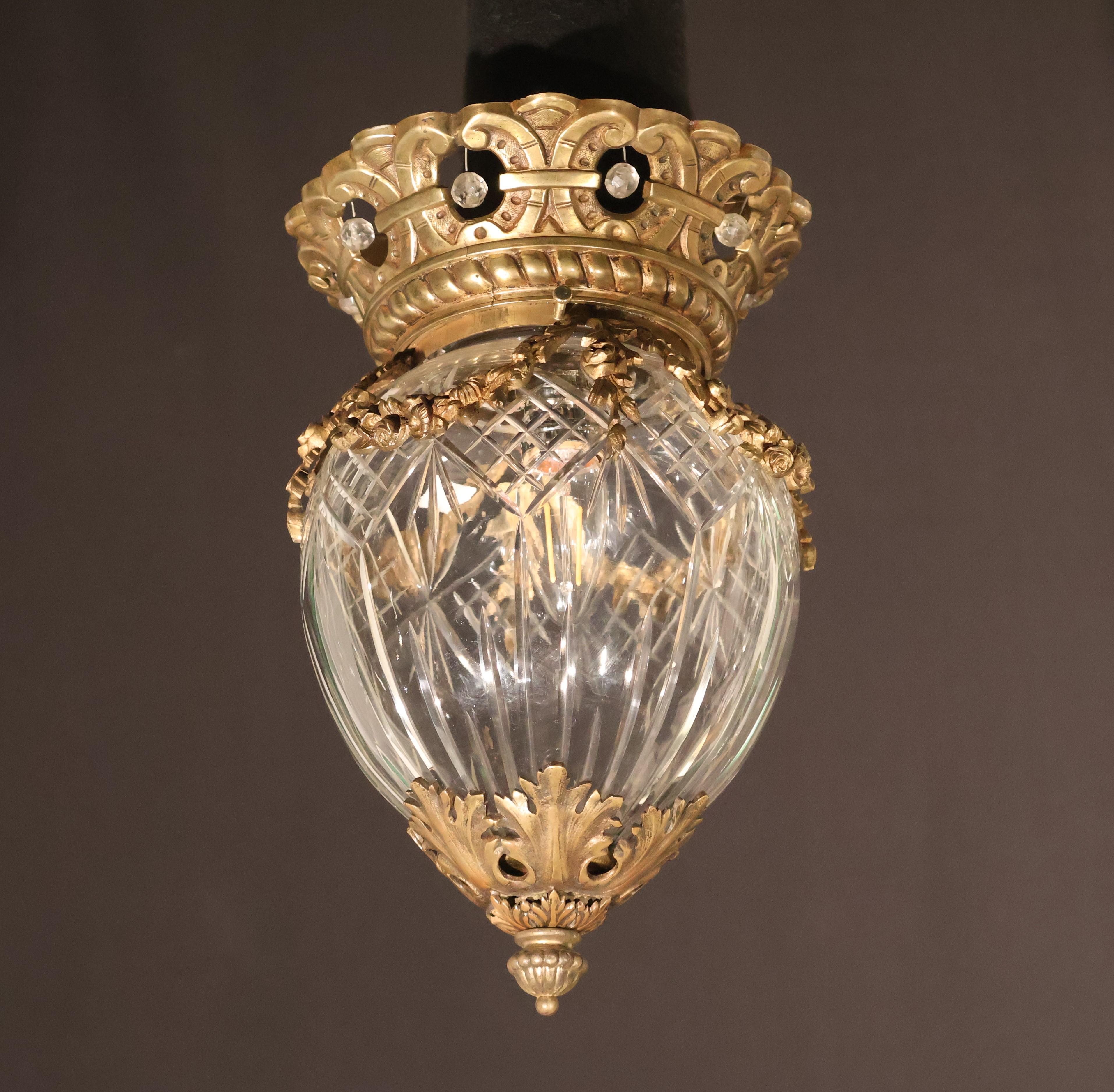 Early 20th Century Gilt Bronze & Cut Crystal Globe For Sale