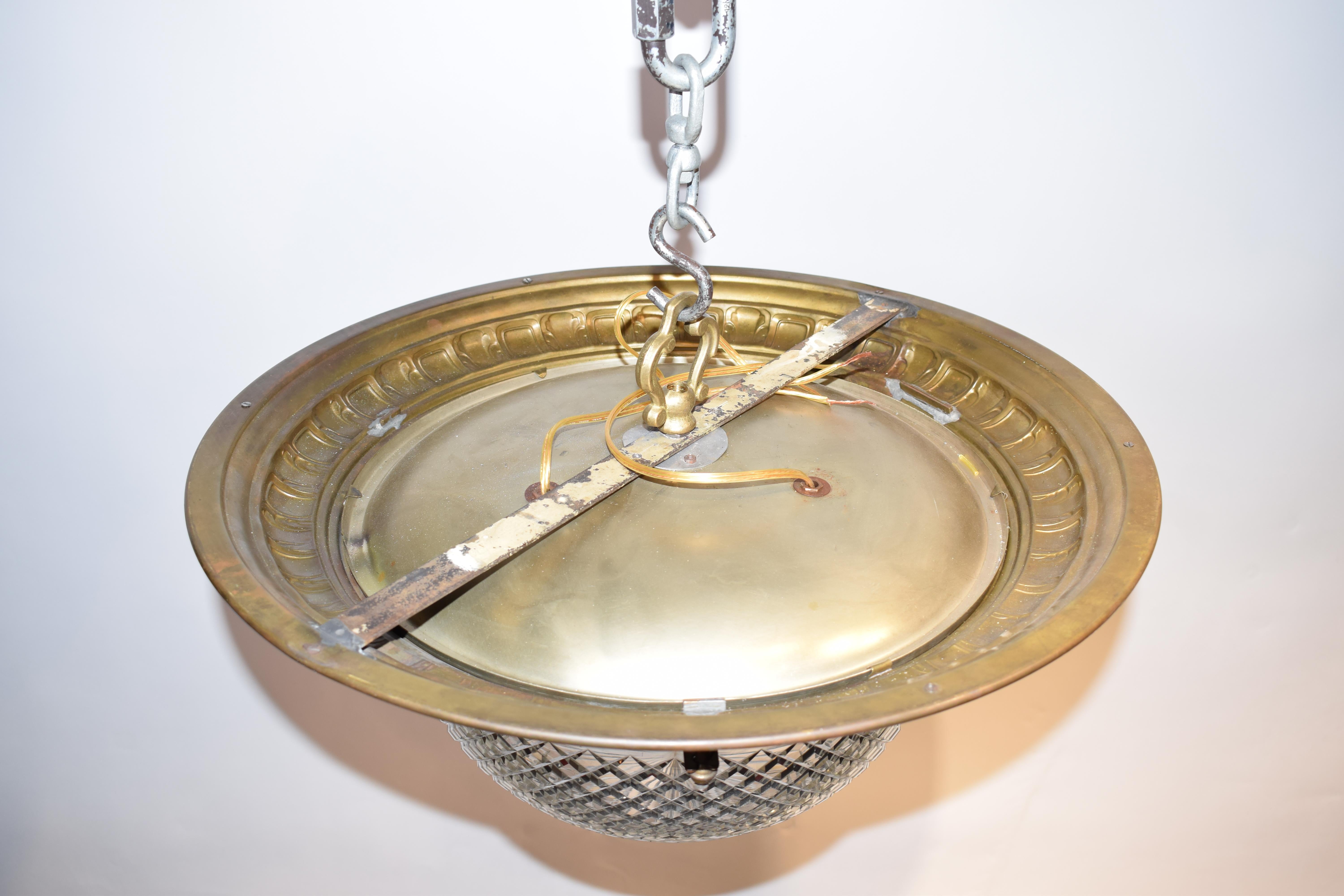 Début du 20ème siècle Plafonnier en bronze doré et cristal taillé en vente