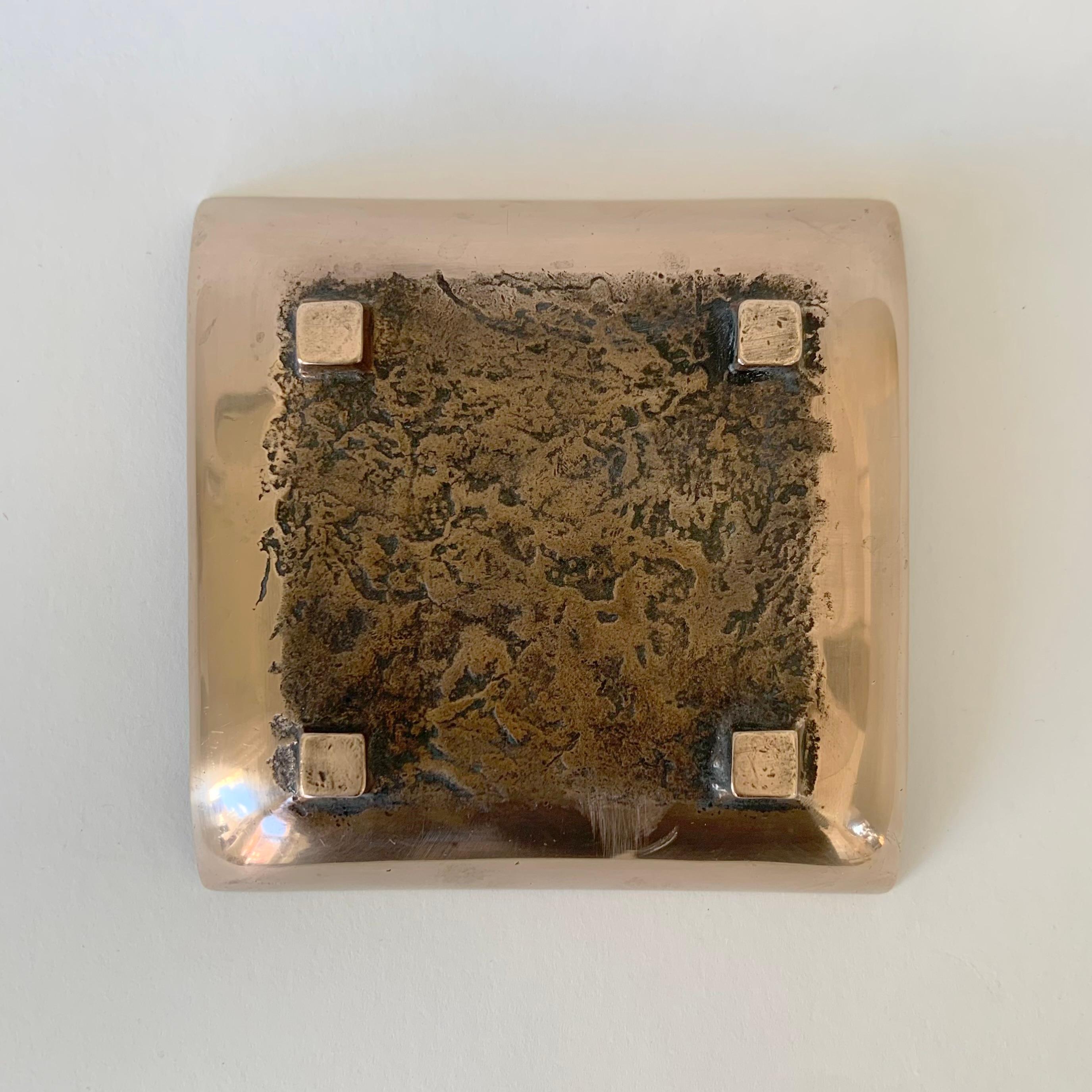 Gilt Bronze Decorative Vide-Poche, circa 1960, Italy. For Sale 8