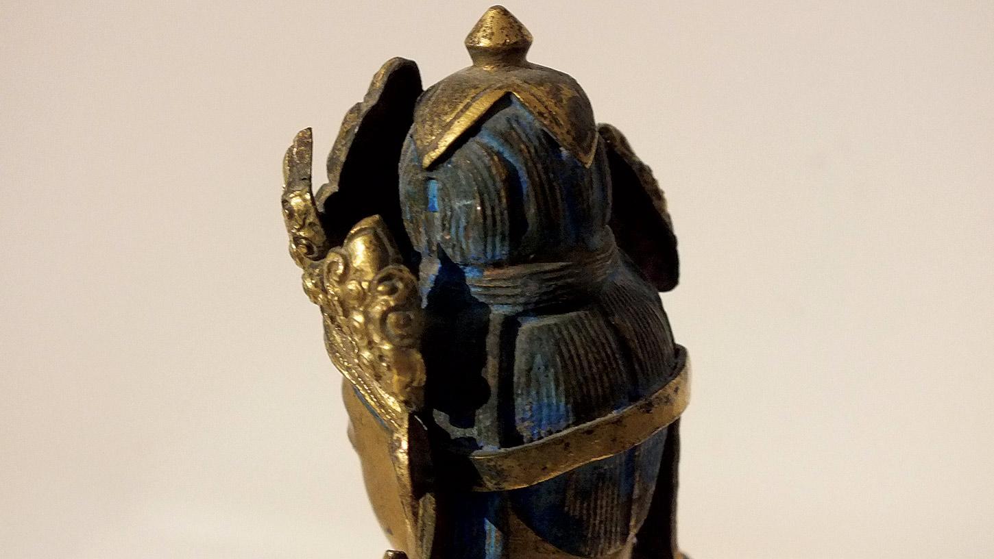 Gilt-Bronze Figure of Amitayus Qianlong Period For Sale 13