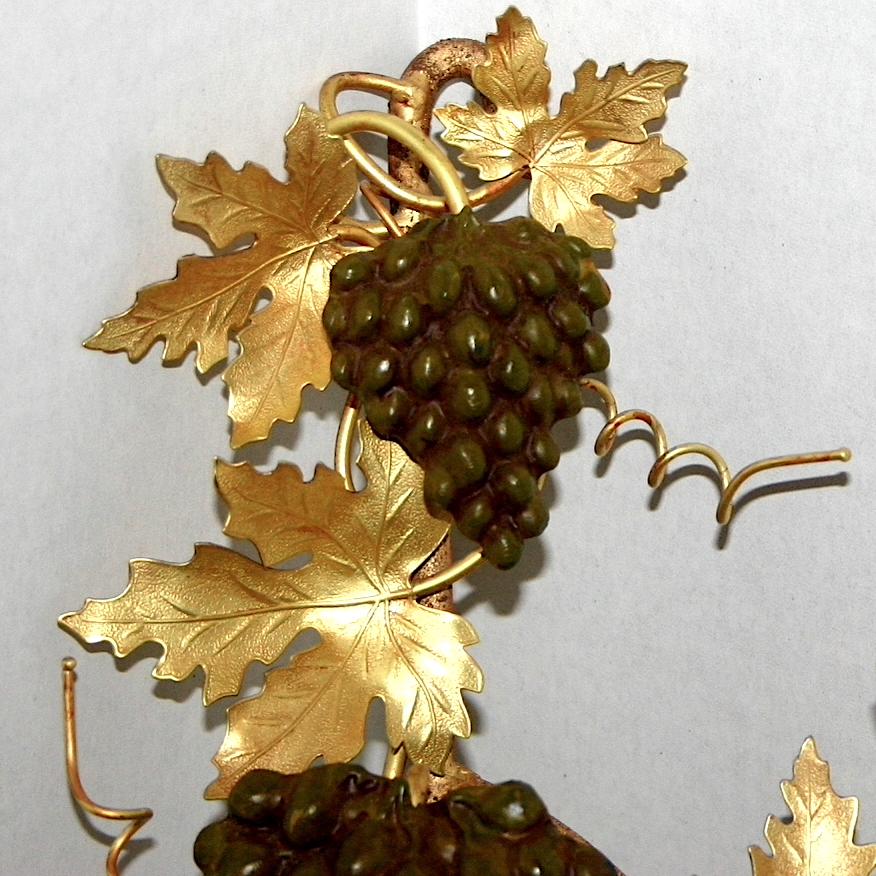 20th Century Pair of Grapevine Gilt Bronze Sconces For Sale