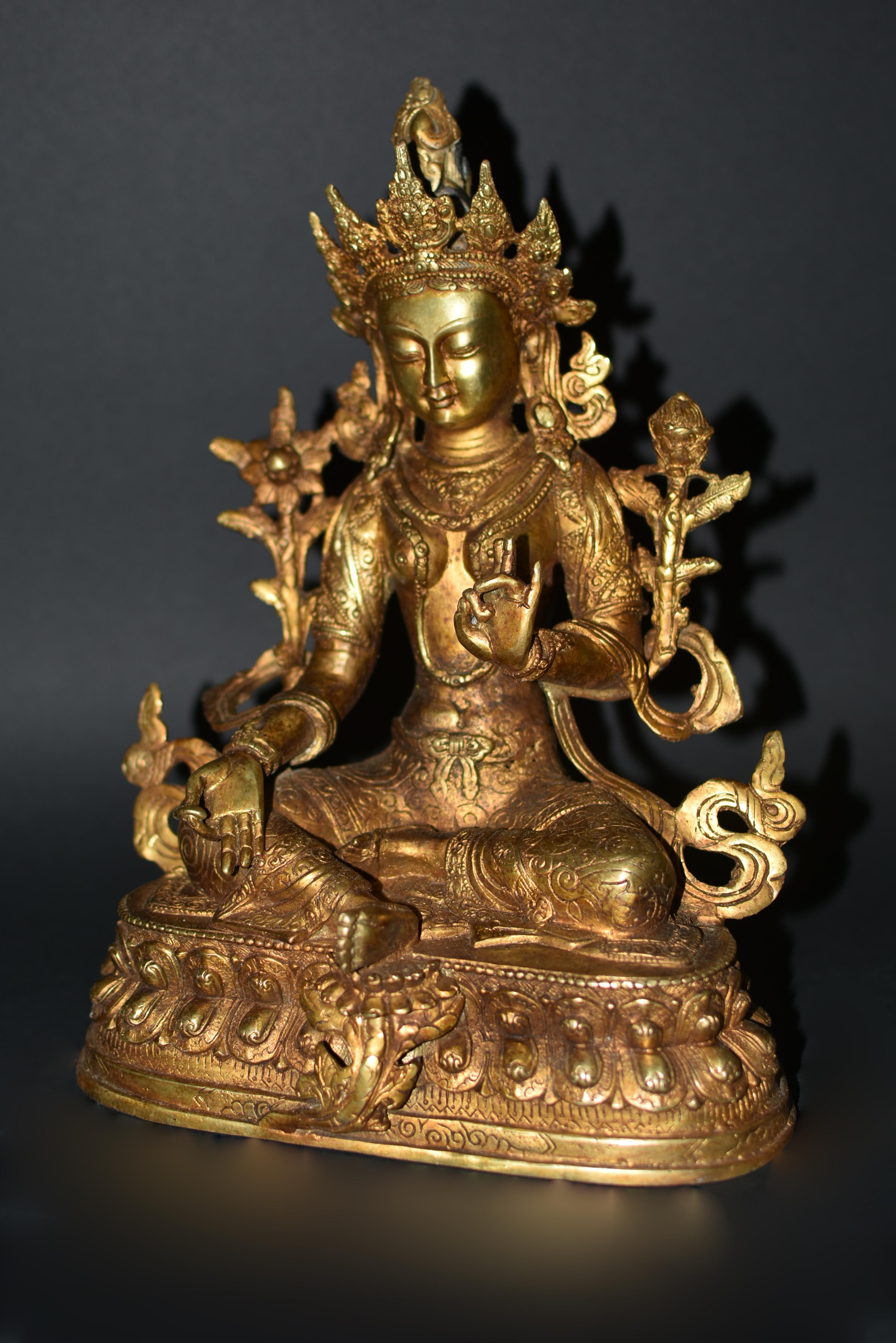 Green Tara Gilt Bronze Tibetan Statue  For Sale 5