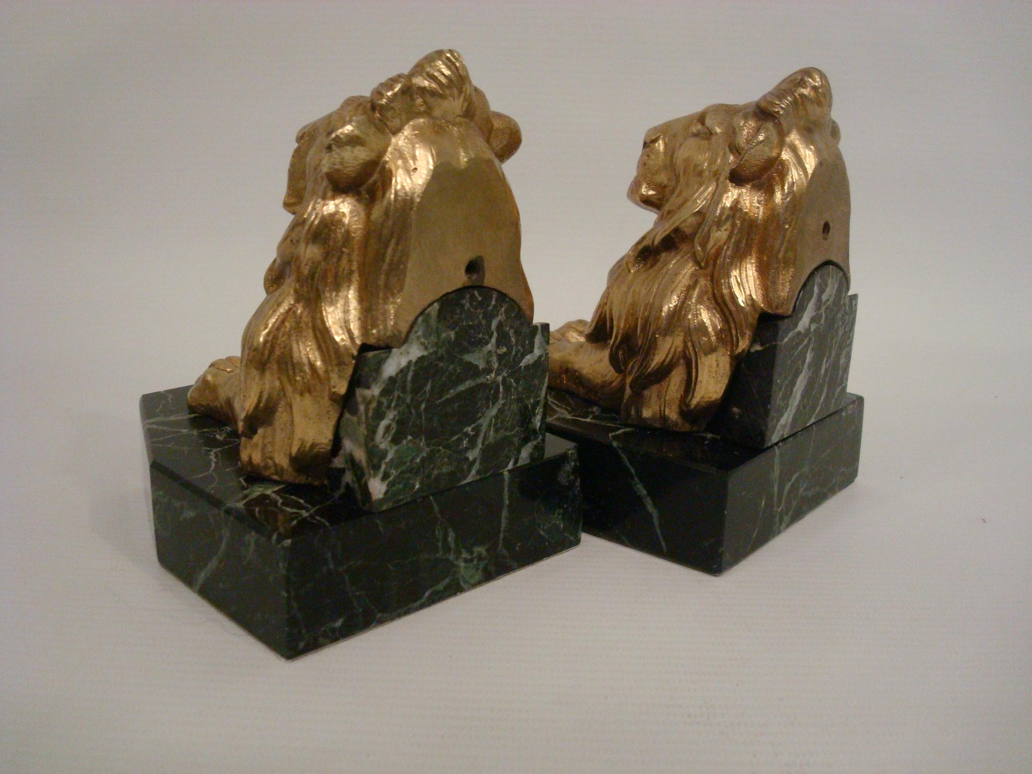 Gilt Bronze Guardian Lions Bookends. Signed H. Payen, France 1920´s For Sale 2