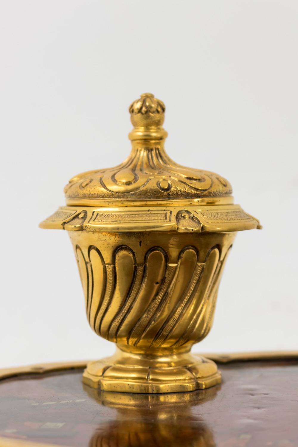Vergoldetes Bronze-Tintenfass mit chinesischem Lack, spätes 19. Jahrhundert  im Angebot 5