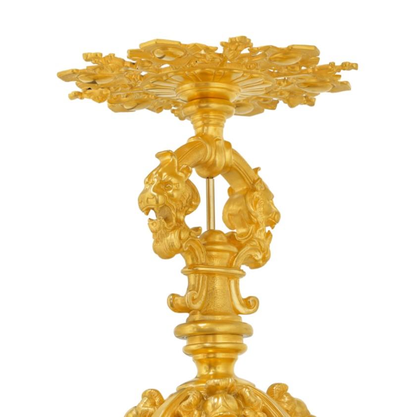This magnificent lantern is a true work of art, a masterpiece of craftsmanship that seamlessly blends luxury, tradition, and grandeur. Crafted from finely chiseled brass and lavishly gilded in 24-carat gold, this exquisite fixture radiates opulence,