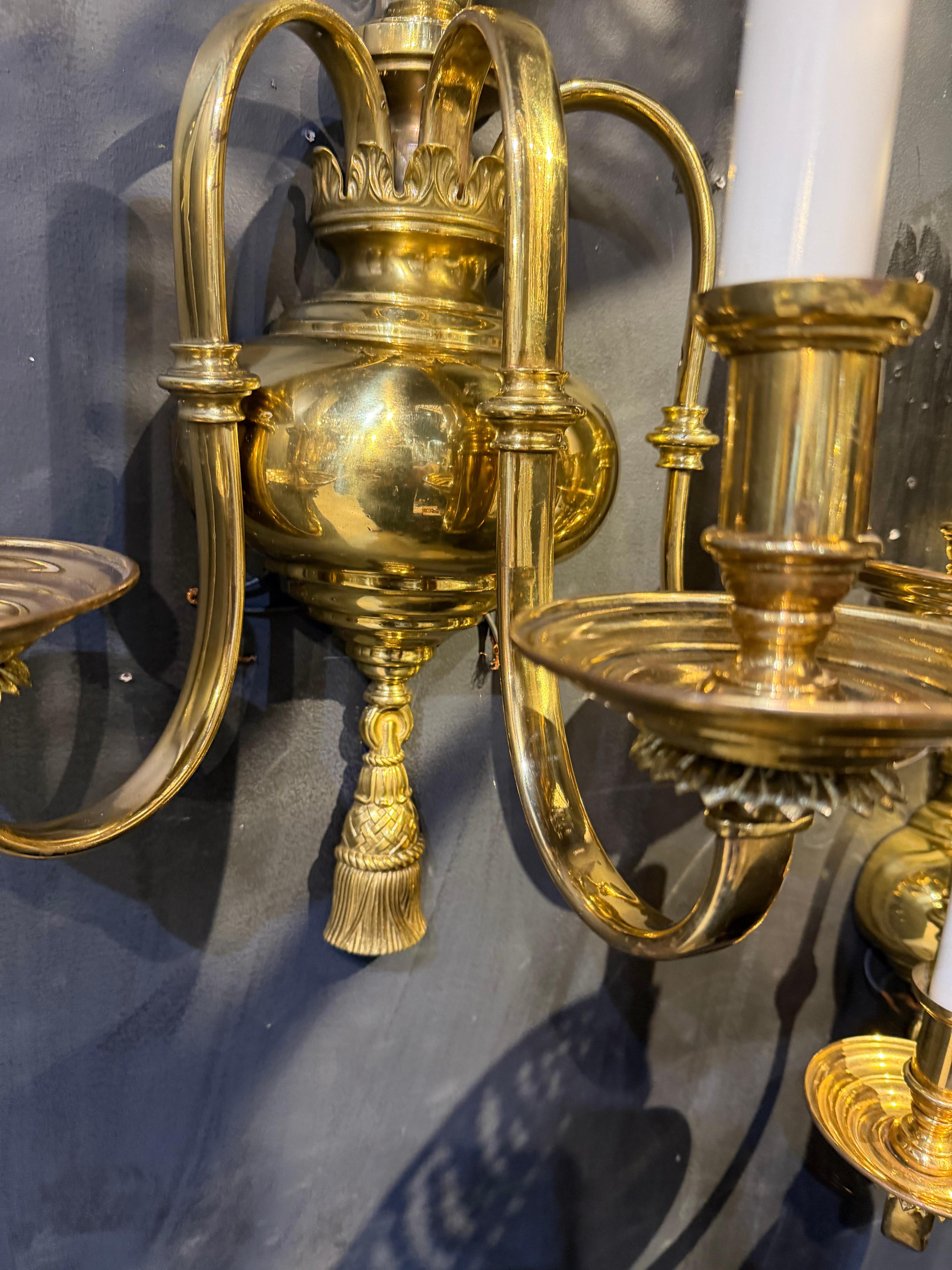 Americano Grandi appliques in bronzo dorato in stile Feder in vendita