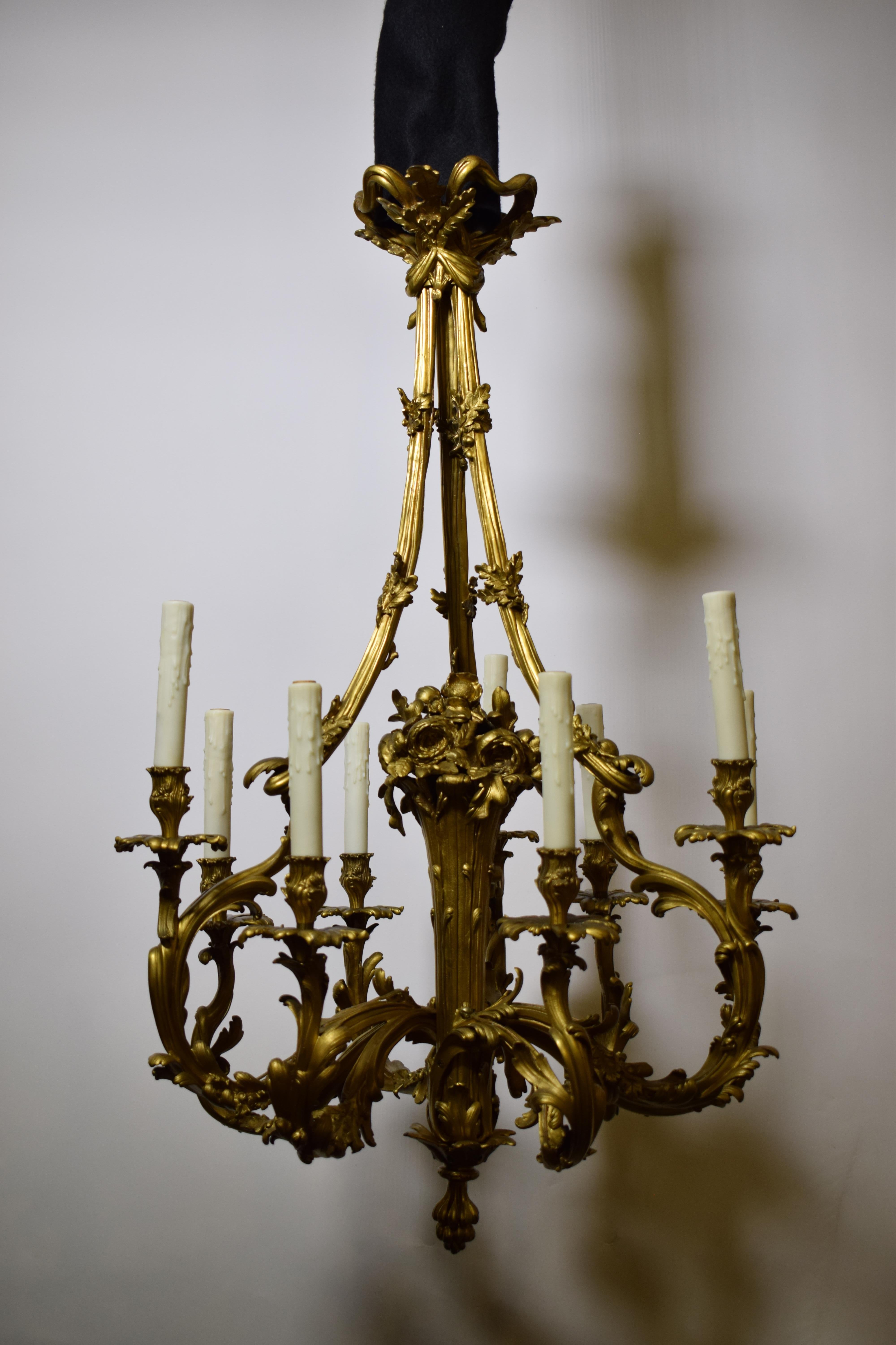 Gilt Bronze Louis XV style Chandelier. For Sale 7