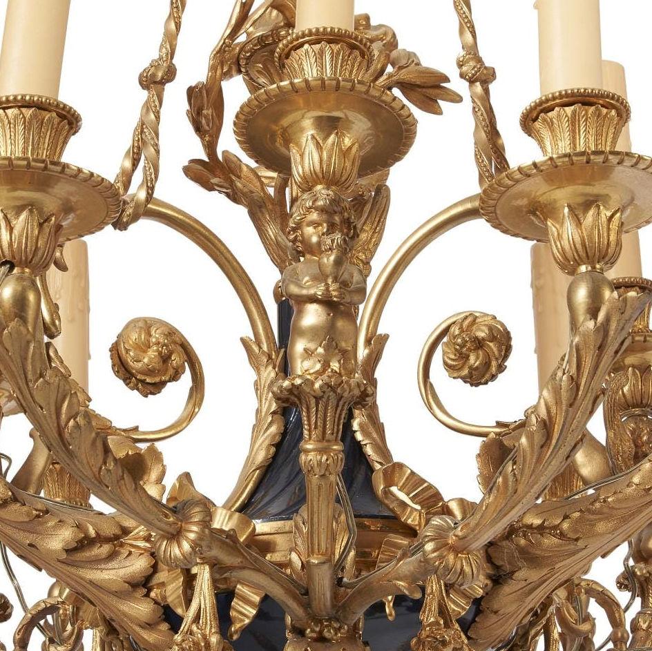 Lampadario in bronzo dorato in stile Luigi XVI della Maison Mottheau In condizioni buone in vendita a New York, NY