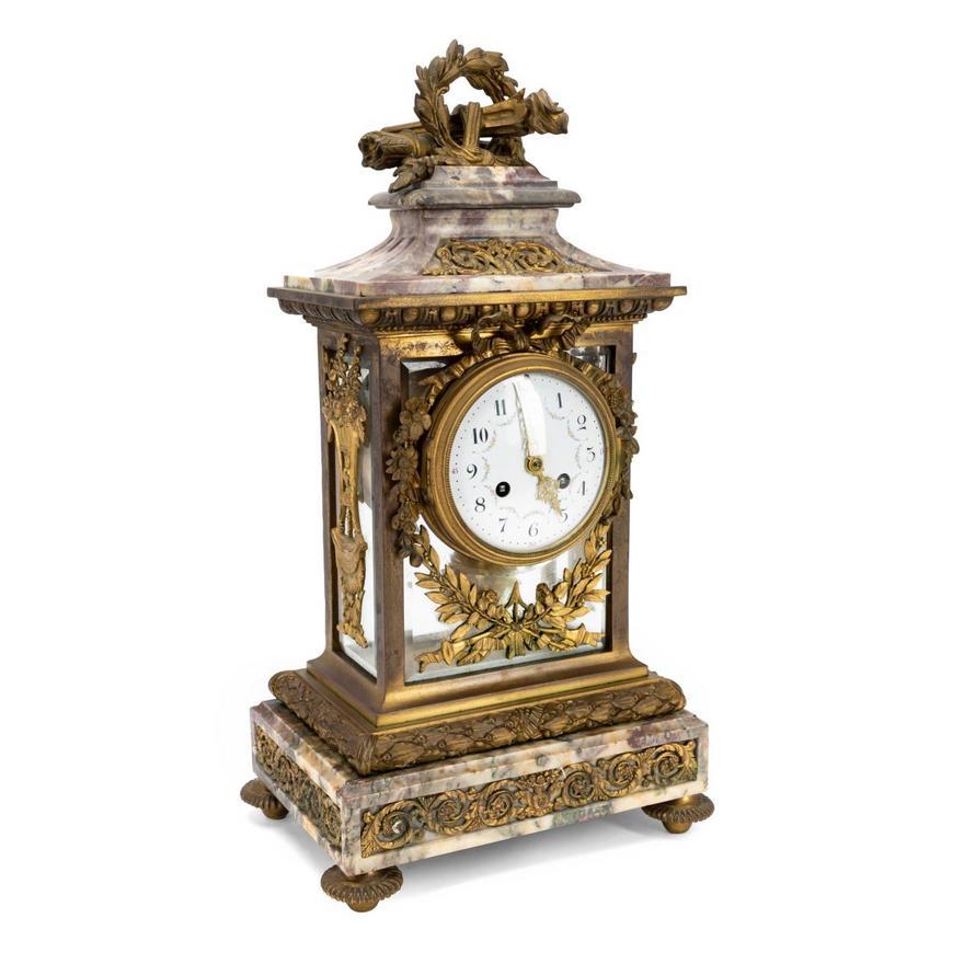 XIXe siècle Horloge de manteau Fleur de Pecher en bronze doré et marbre en vente