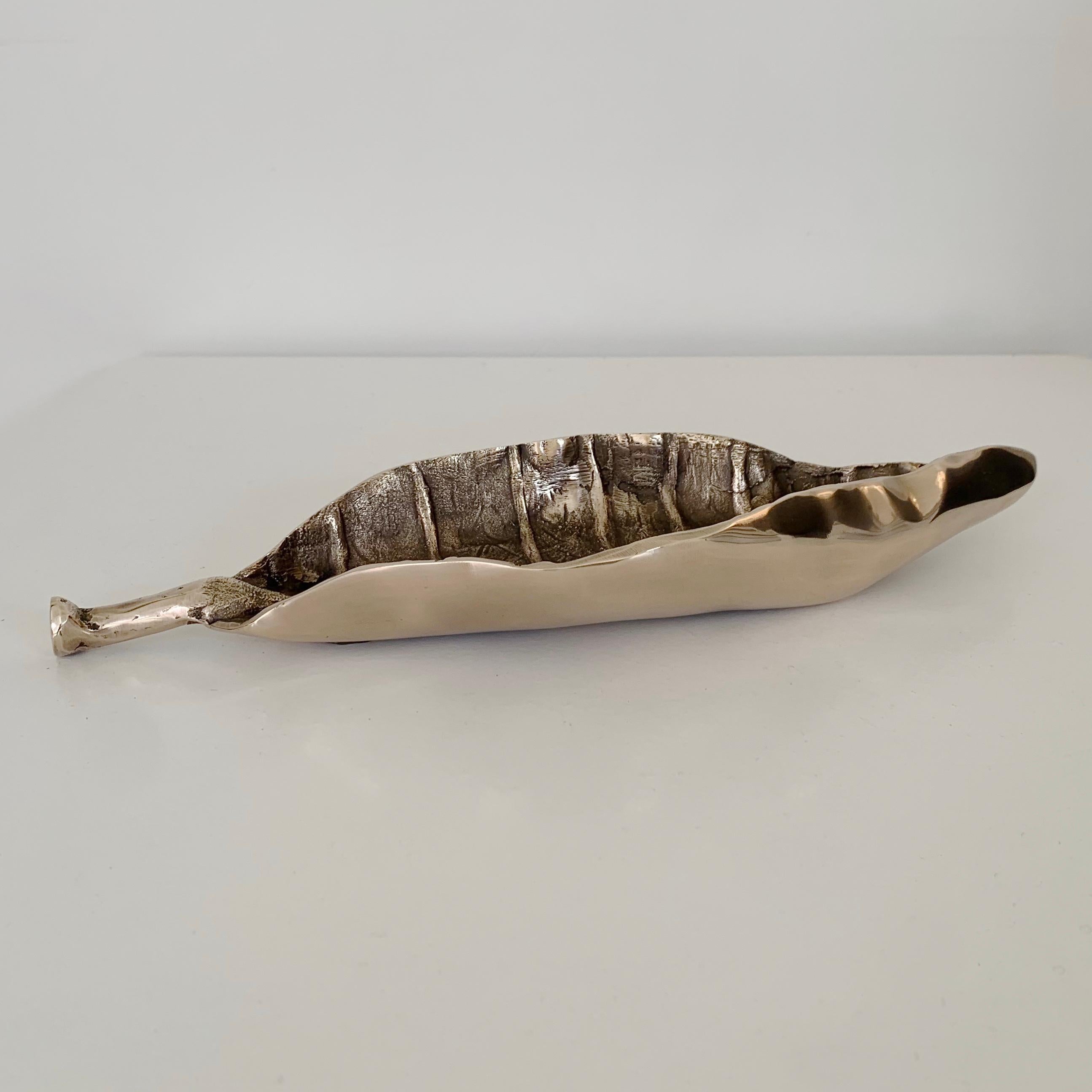 Gilt Bronze Mid-Century Decorative Leaf Vide-Poche, circa 1970, France. 9