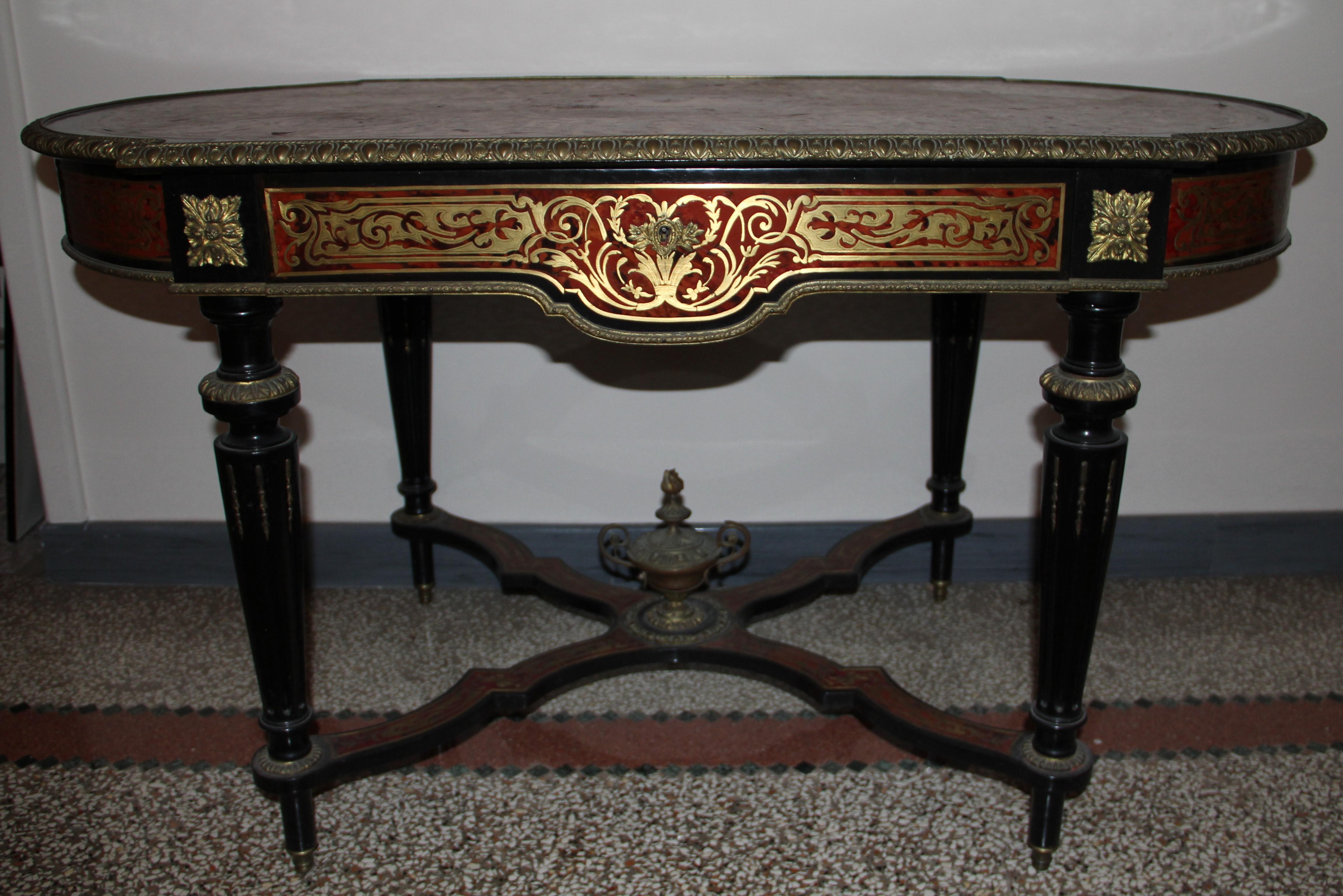 Gilt Bronze-Mounted “Boulle” Marquetry Centre Table, Late 19th Century For Sale 9