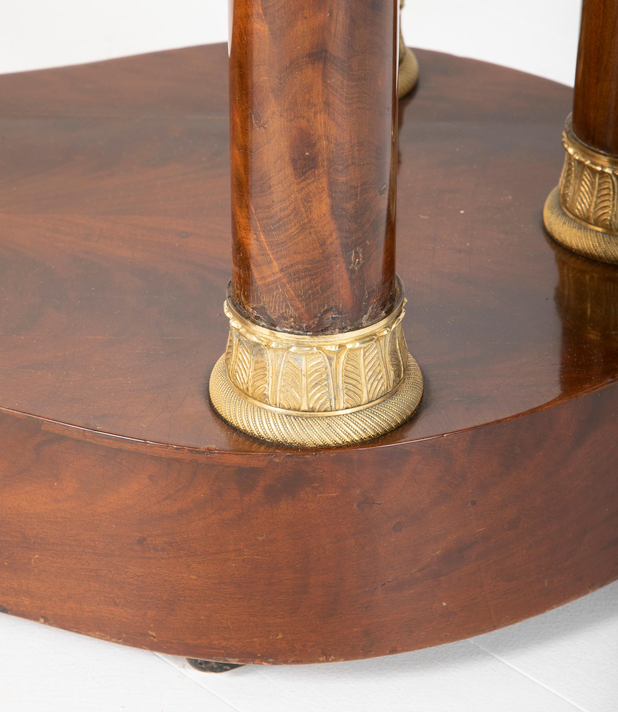 Mogano Jardinière in mogano stile Impero con montatura in bronzo dorato in vendita
