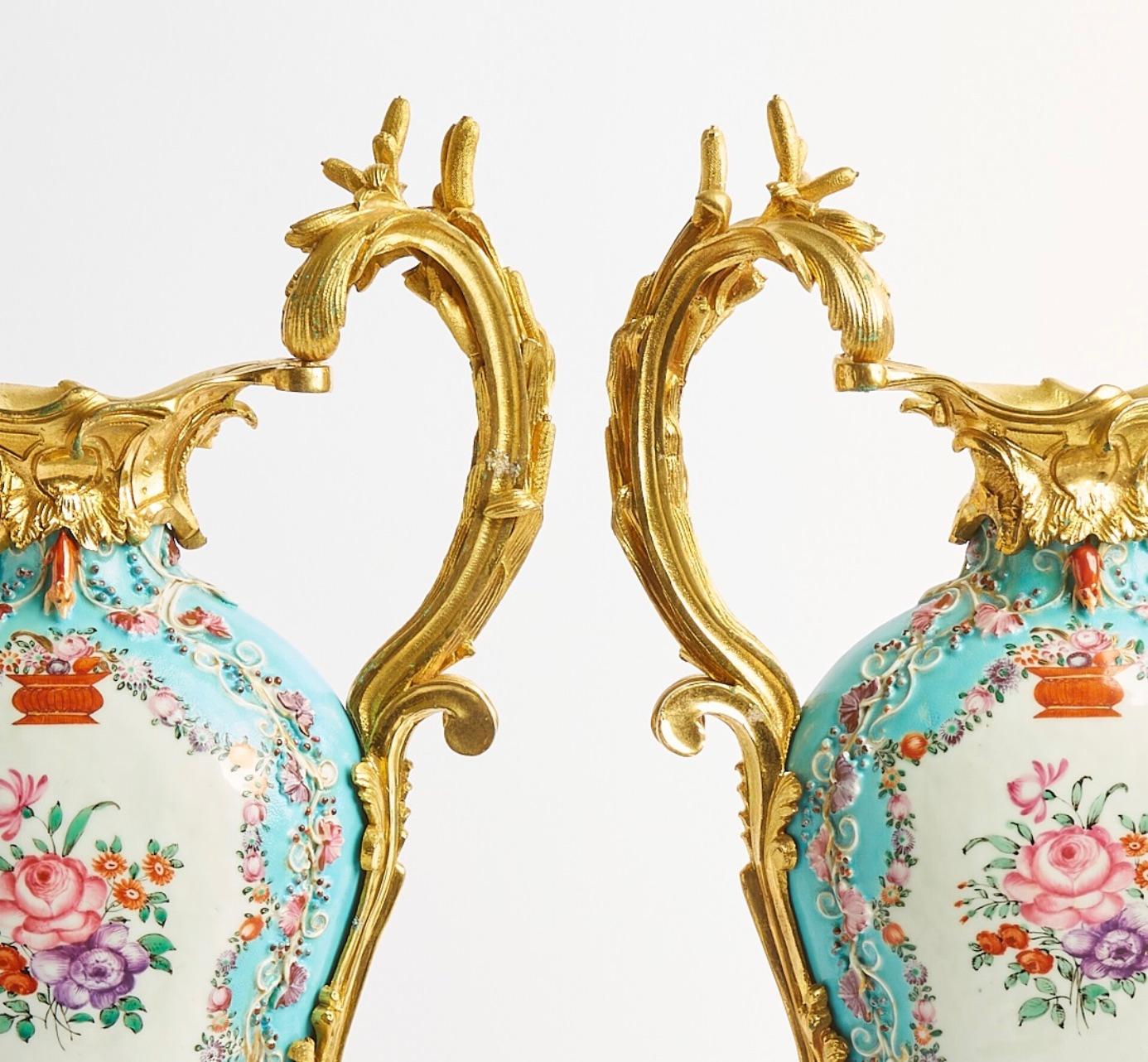 Gilt Bronze-Mounted English Samson Porcelain Decorative Urns For Sale 4