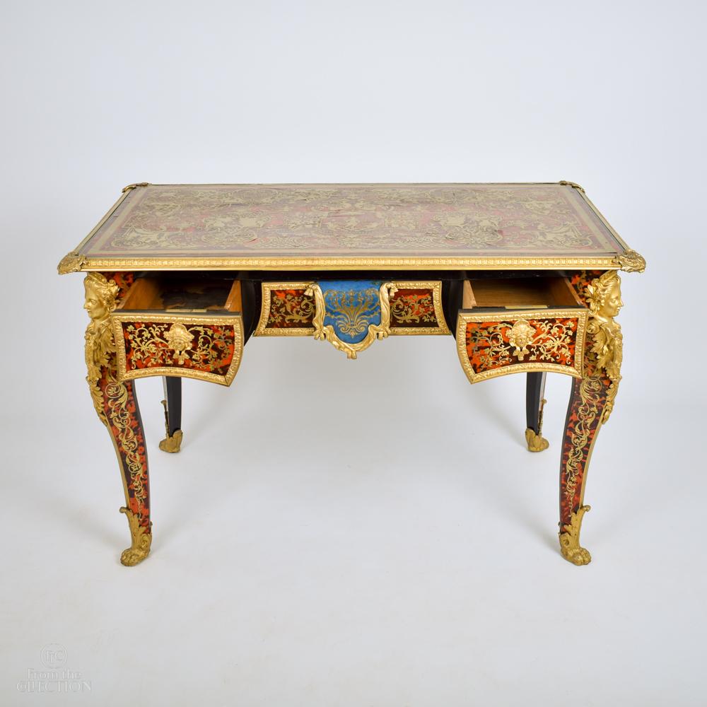 Vergoldeter Bronze-Tisch mit Schildpatt- und Messingintarsien aus Boulle im Zustand „Relativ gut“ im Angebot in Lincoln, GB