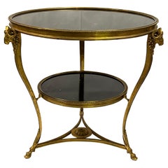 Neoklassizistischer Gueridon-Tisch aus vergoldeter Bronze mit anthrazitfarbener Marmorplatte