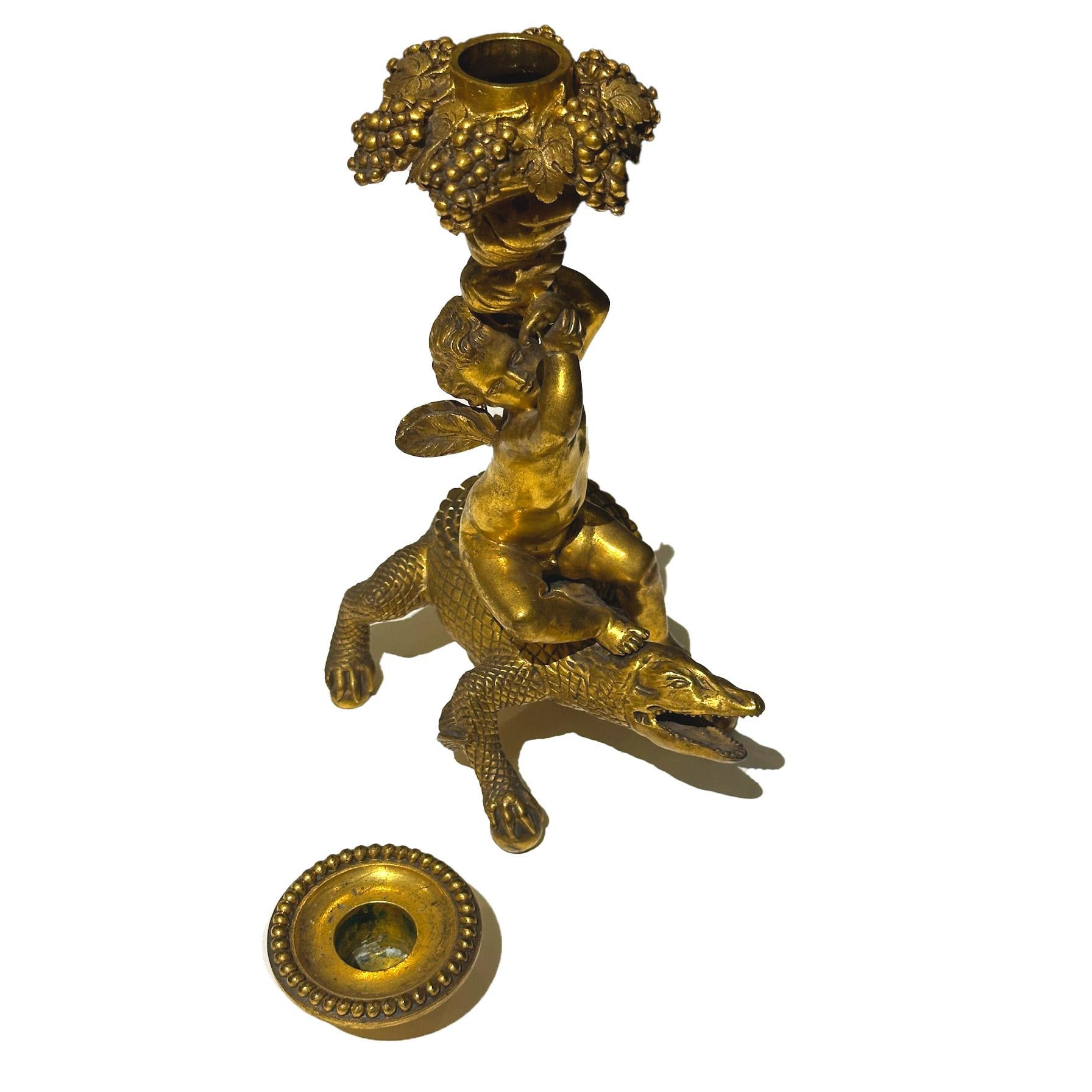Dorato Candelieri a putti in bronzo dorato nello stile di Henri Picard, 19° secolo in vendita