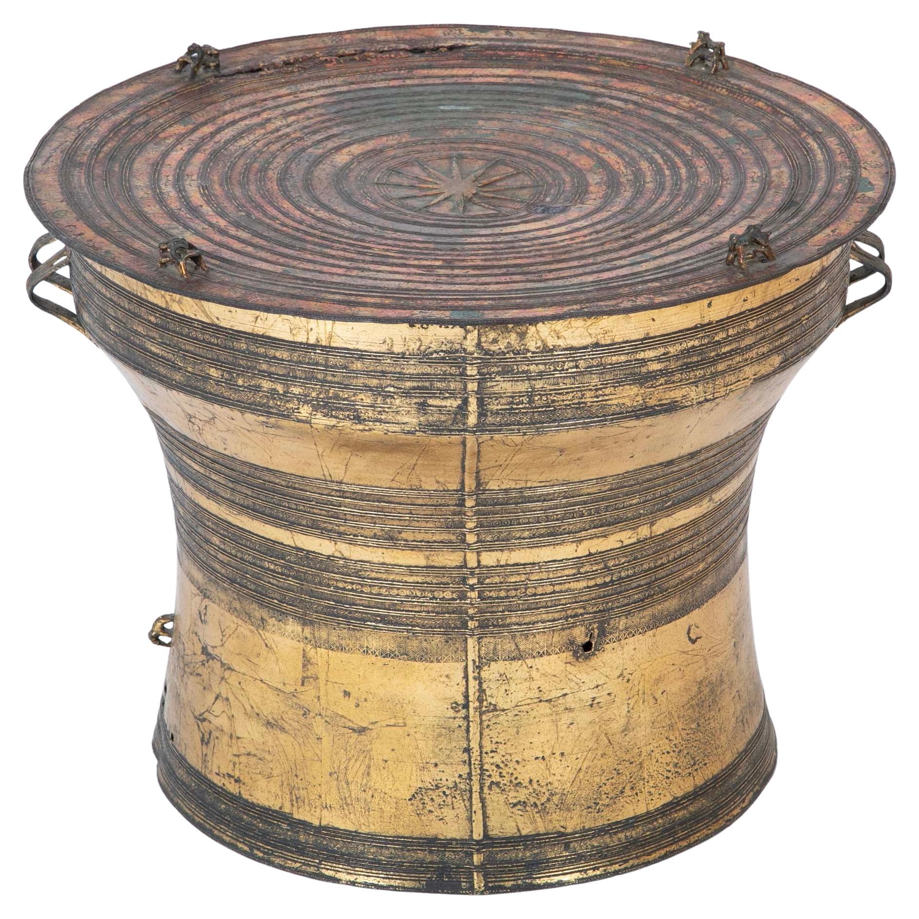 Gilt Bronze Rain Drum Side Table, Southeast Asia, 18th/19th Century im Angebot