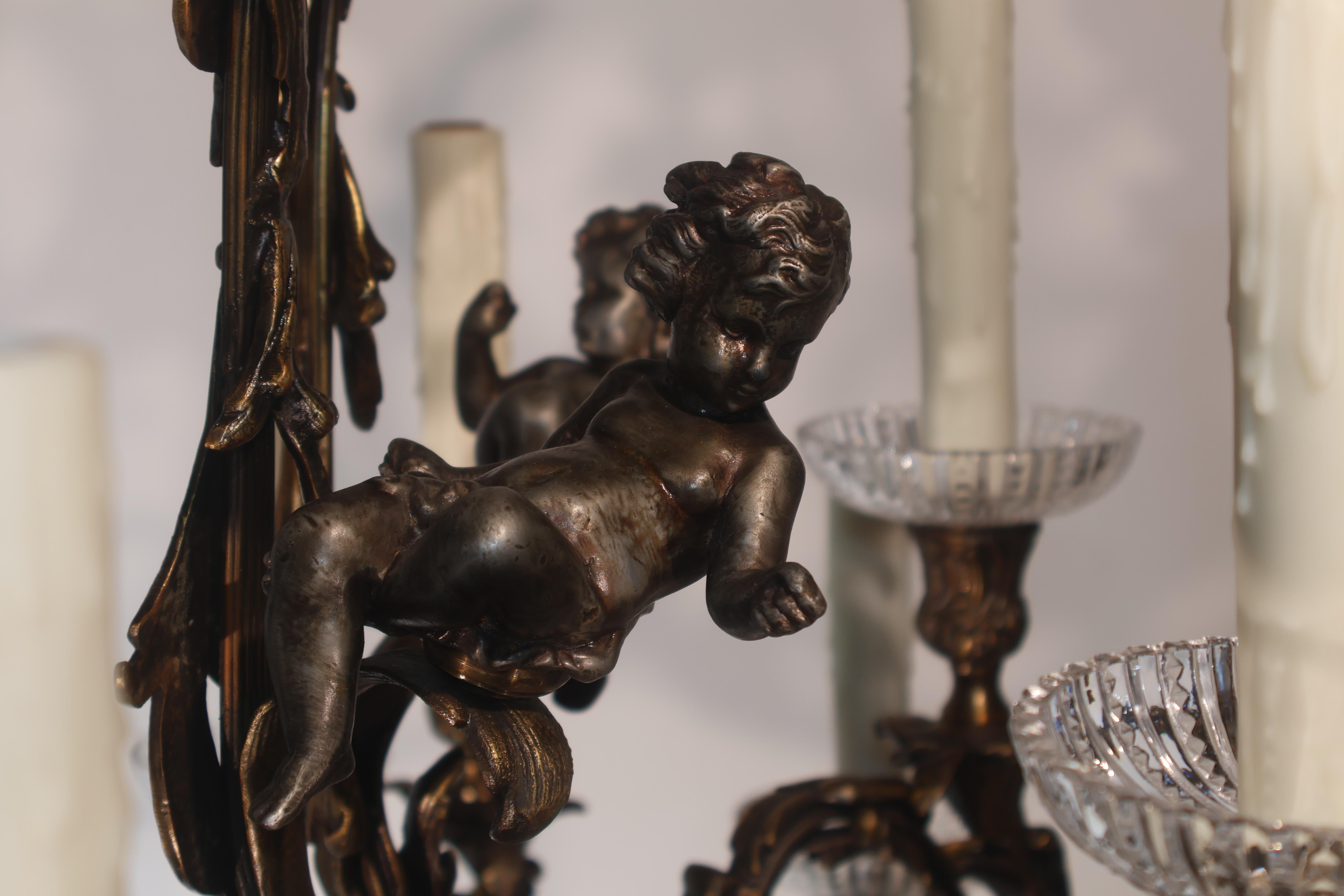 Lampadario rococò in bronzo dorato con 20 luci in vendita 2