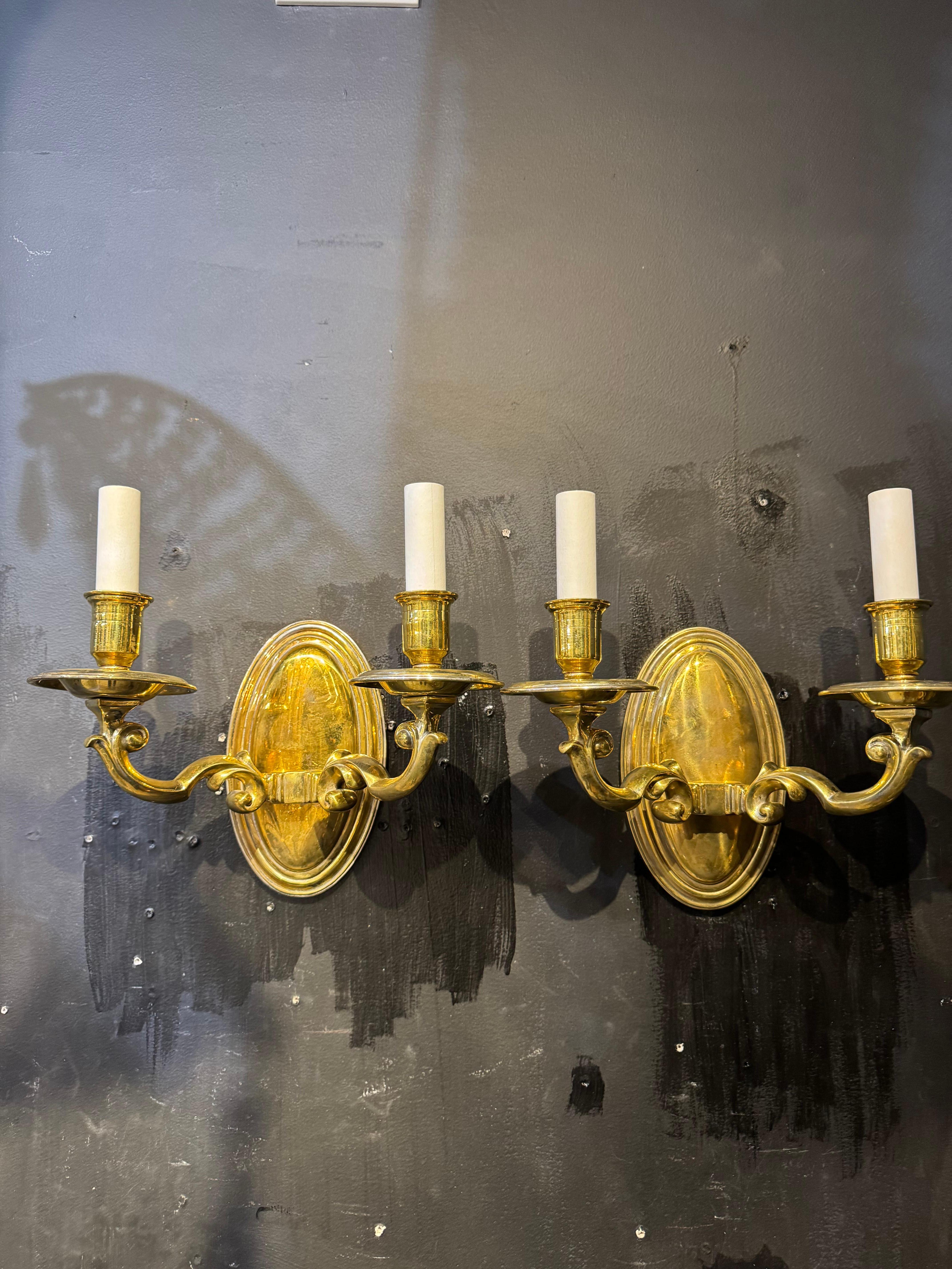 Gilt bronze sconces (amerikanisch) im Angebot